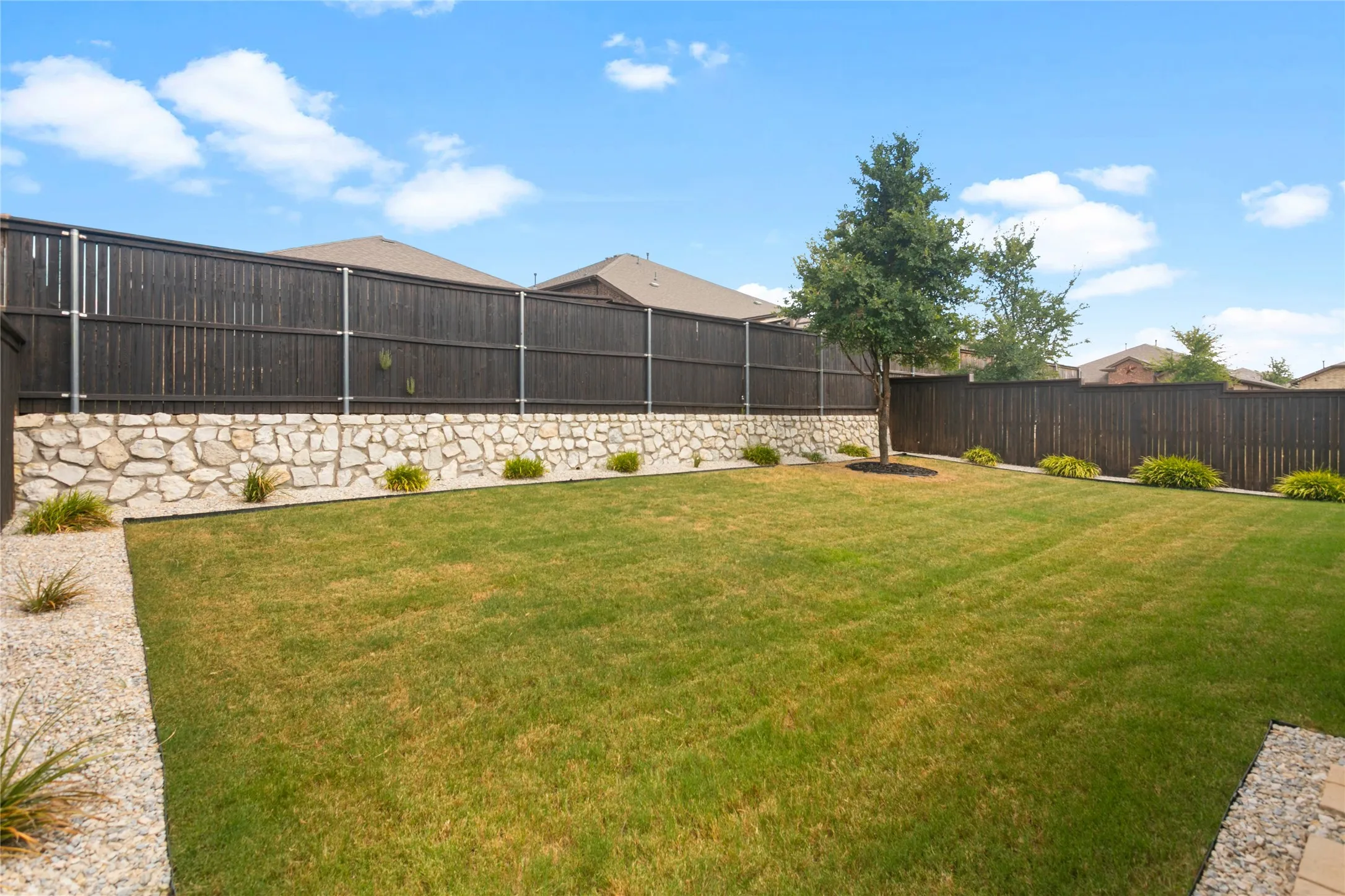 Single Family Residence For Sale in Denton County , 4148 Agatha Lane, Celina, Texas 76227, 4 Bedroom, 2 Bathroom, 2 Garage spaces, 2,036 Sqft, built in 2019, mls#21343390, Real Estate Agent in Celina, Homes For Sale in Denton county, Homes For Sale in Celina, Realtor in Celina Texas, Real Estate Brokerage Independent Realty Texas, Luminita Cordes Realtor