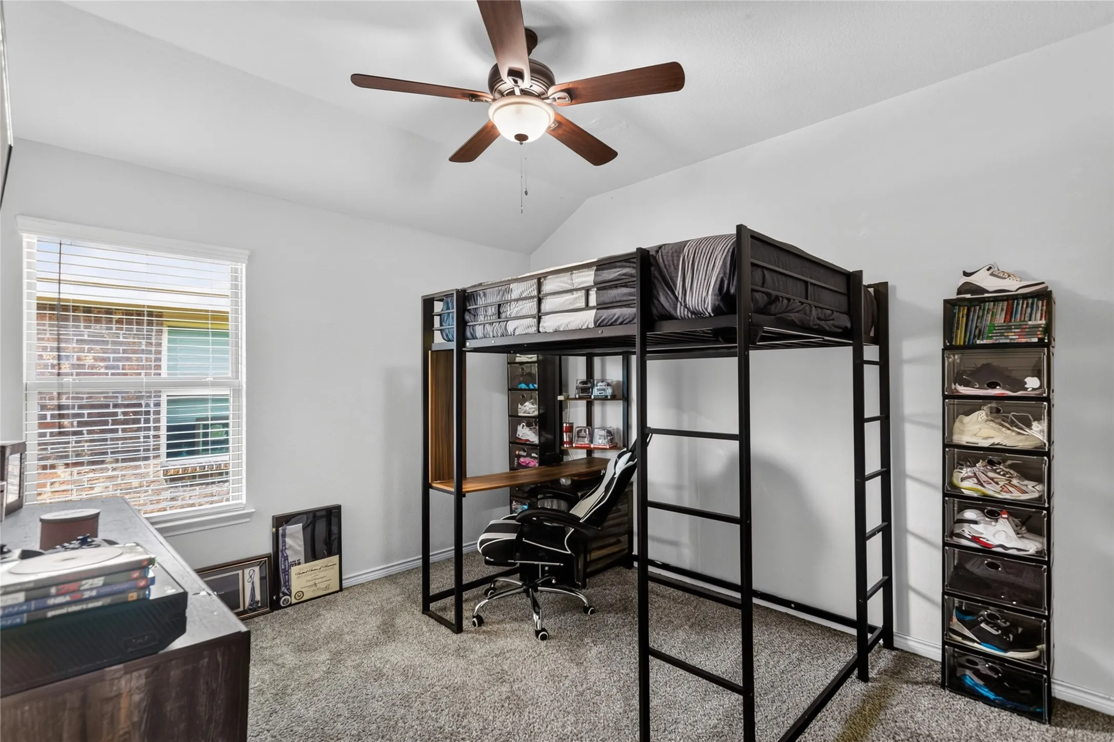 Single Family Residence For Sale in Denton County , 4148 Agatha Lane, Celina, Texas 76227, 4 Bedroom, 2 Bathroom, 2 Garage spaces, 2,036 Sqft, built in 2019, mls#21343390, Real Estate Agent in Celina, Homes For Sale in Denton county, Homes For Sale in Celina, Realtor in Celina Texas, Real Estate Brokerage Independent Realty Texas, Luminita Cordes Realtor