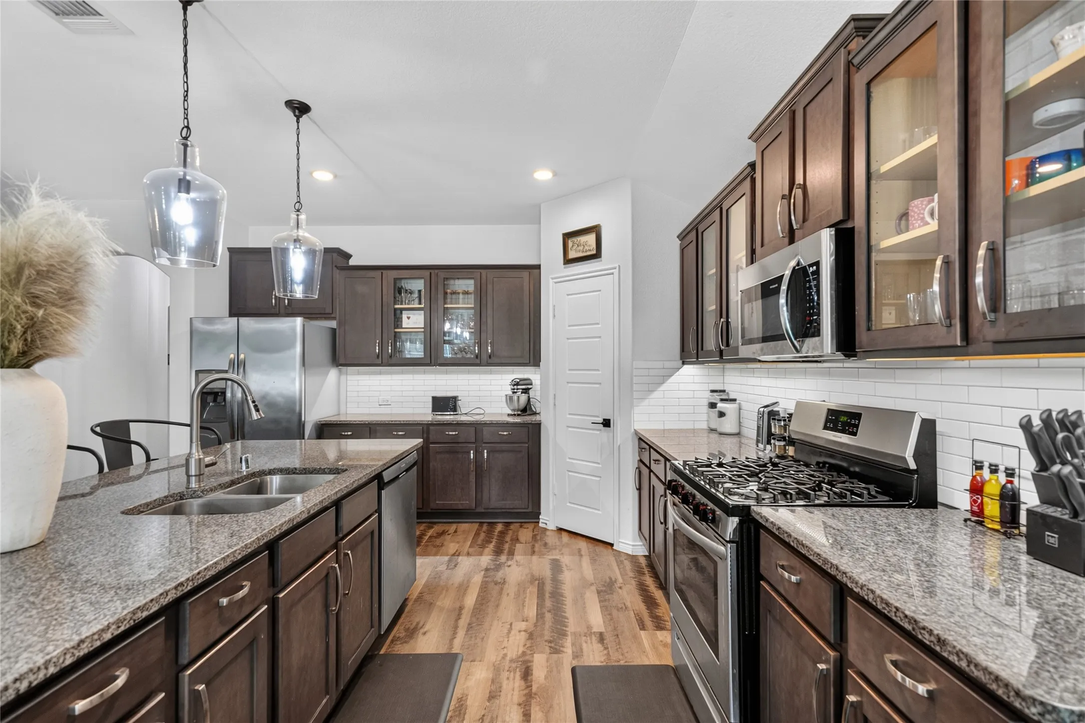 Single Family Residence For Sale in Denton County , 4148 Agatha Lane, Celina, Texas 76227, 4 Bedroom, 2 Bathroom, 2 Garage spaces, 2,036 Sqft, built in 2019, mls#21343390, Real Estate Agent in Celina, Homes For Sale in Denton county, Homes For Sale in Celina, Realtor in Celina Texas, Real Estate Brokerage Independent Realty Texas, Luminita Cordes Realtor