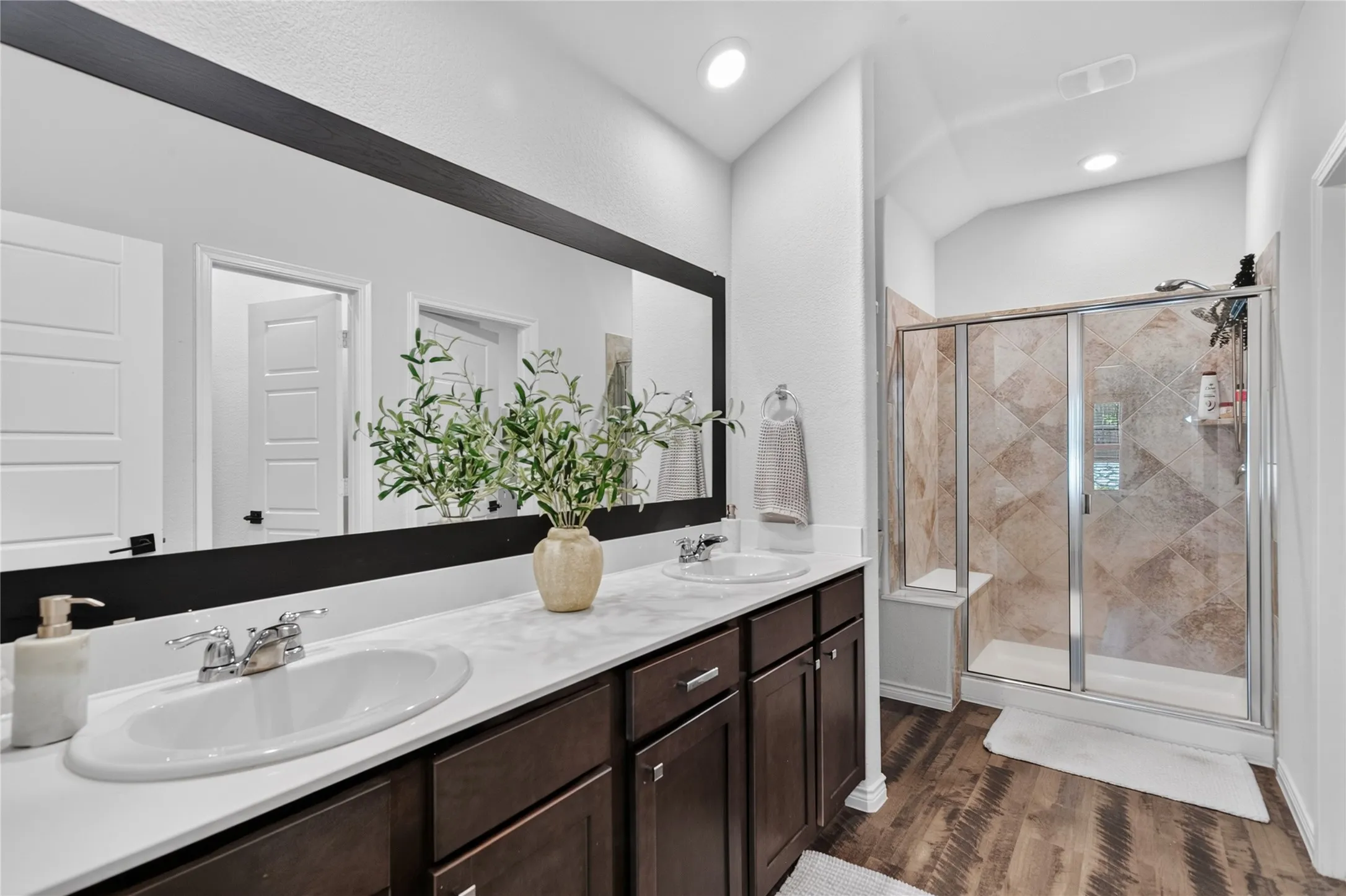 Single Family Residence For Sale in Denton County , 4148 Agatha Lane, Celina, Texas 76227, 4 Bedroom, 2 Bathroom, 2 Garage spaces, 2,036 Sqft, built in 2019, mls#21343390, Real Estate Agent in Celina, Homes For Sale in Denton county, Homes For Sale in Celina, Realtor in Celina Texas, Real Estate Brokerage Independent Realty Texas, Luminita Cordes Realtor