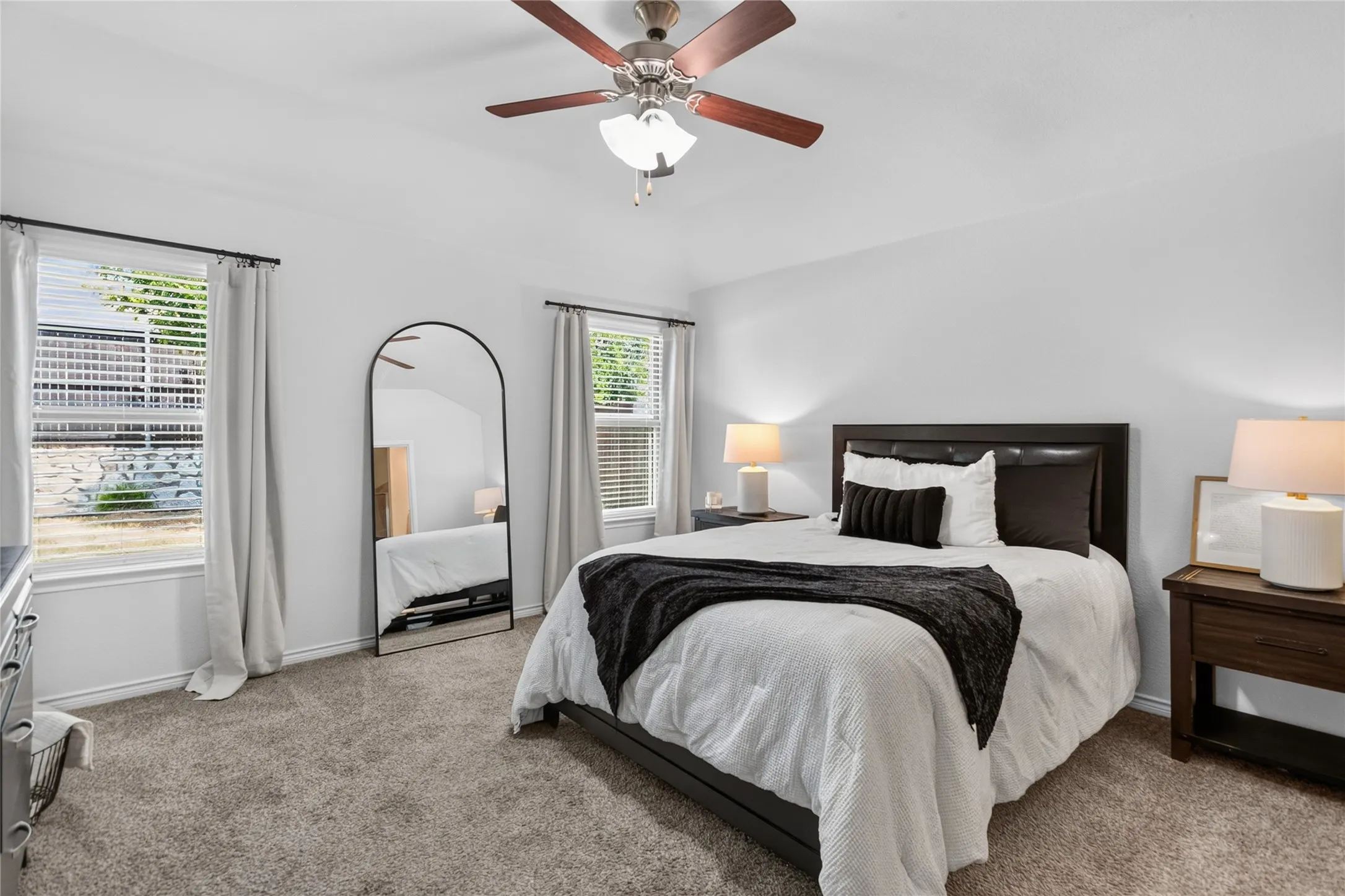 Single Family Residence For Sale in Denton County , 4148 Agatha Lane, Celina, Texas 76227, 4 Bedroom, 2 Bathroom, 2 Garage spaces, 2,036 Sqft, built in 2019, mls#21343390, Real Estate Agent in Celina, Homes For Sale in Denton county, Homes For Sale in Celina, Realtor in Celina Texas, Real Estate Brokerage Independent Realty Texas, Luminita Cordes Realtor