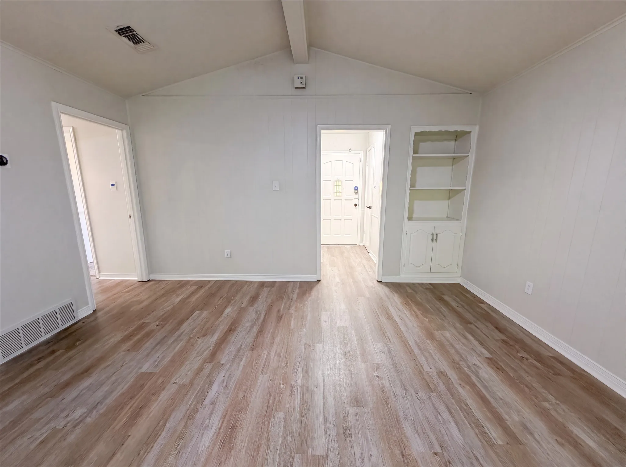 Single Family Residence For Sale in Dallas County , 304 Brook Hollow Drive, De Soto, Texas 75115, 3 Bedroom, 2 Bathroom, 2 Garage spaces, 1,542 Sqft, built in 1969, mls#21343298, Real Estate Agent in De Soto, Homes For Sale in Dallas county, Homes For Sale in De Soto, Realtor in De Soto Texas, Real Estate Brokerage Independent Realty Texas, Luminita Cordes Realtor