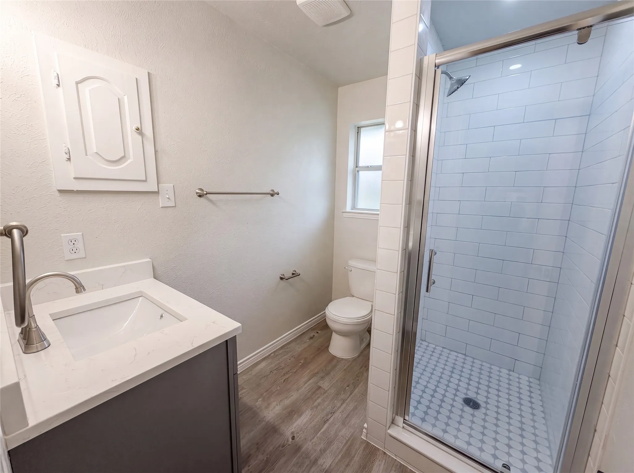 Single Family Residence For Sale in Dallas County , 304 Brook Hollow Drive, De Soto, Texas 75115, 3 Bedroom, 2 Bathroom, 2 Garage spaces, 1,542 Sqft, built in 1969, mls#21343298, Real Estate Agent in De Soto, Homes For Sale in Dallas county, Homes For Sale in De Soto, Realtor in De Soto Texas, Real Estate Brokerage Independent Realty Texas, Luminita Cordes Realtor