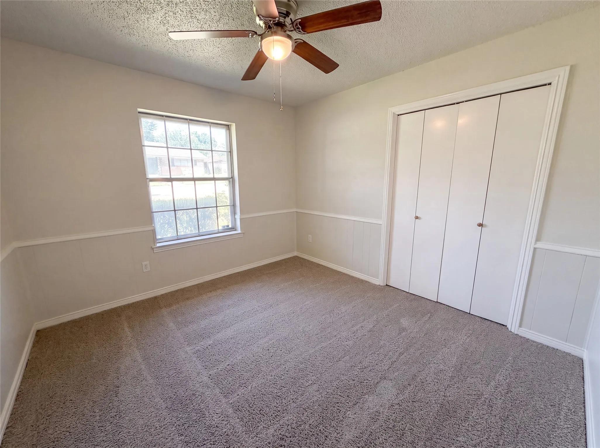 Single Family Residence For Sale in Dallas County , 304 Brook Hollow Drive, De Soto, Texas 75115, 3 Bedroom, 2 Bathroom, 2 Garage spaces, 1,542 Sqft, built in 1969, mls#21343298, Real Estate Agent in De Soto, Homes For Sale in Dallas county, Homes For Sale in De Soto, Realtor in De Soto Texas, Real Estate Brokerage Independent Realty Texas, Luminita Cordes Realtor