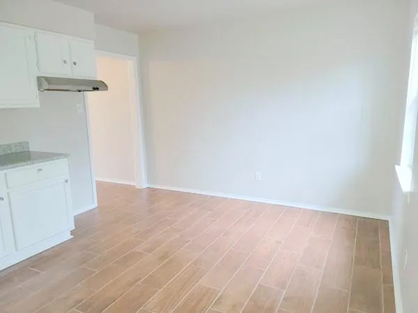 Single Family Residence For Rent in Ellis County , 114 Opal Street, Waxahachie, Texas 75165, 3 Bedroom, 1 Bathroom, Garage spaces, 1,088 Sqft, built in 1998, mls#21343417, Real Estate Agent in Waxahachie, Homes For Rent in Ellis county, Homes For Rent in Waxahachie, Realtor in Waxahachie Texas, Real Estate Brokerage Independent Realty Texas, Luminita Cordes Realtor