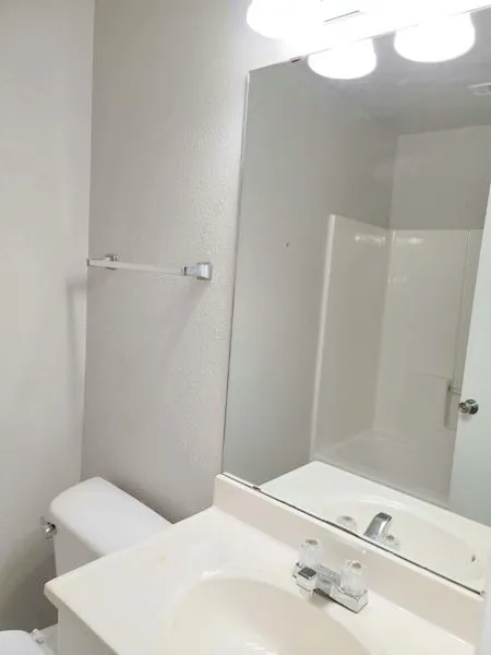 Single Family Residence For Rent in Ellis County , 114 Opal Street, Waxahachie, Texas 75165, 3 Bedroom, 1 Bathroom, Garage spaces, 1,088 Sqft, built in 1998, mls#21343417, Real Estate Agent in Waxahachie, Homes For Rent in Ellis county, Homes For Rent in Waxahachie, Realtor in Waxahachie Texas, Real Estate Brokerage Independent Realty Texas, Luminita Cordes Realtor