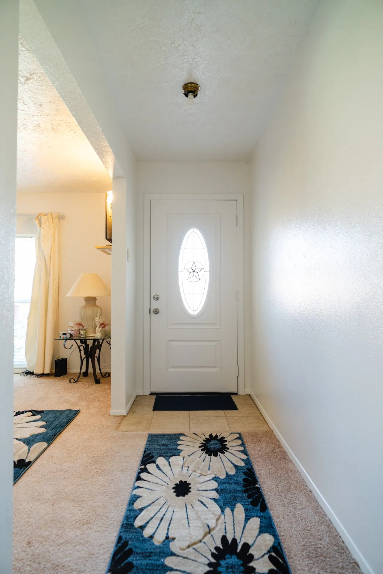 Townhouse For Sale in Dallas County , 27 W Townhouse Lane, Grand Prairie, Texas 75052, 2 Bedroom, 1 Bathroom, Garage spaces, 992 Sqft, built in 1971, Price $145,000, mls#21342797, Real Estate Agent in Grand Prairie, Homes For Sale in Dallas county, Homes For Sale in Grand Prairie, Realtor in Grand Prairie Texas, Real Estate Brokerage Independent Realty Texas, Luminita Cordes Realtor