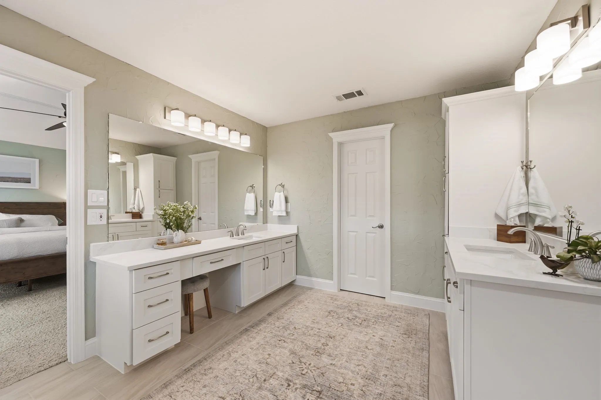 Single Family Residence For Sale in Denton County , 2013 Concord Drive, Flower Mound, Texas 75022, 4 Bedroom, 3 Bathroom, 3 Garage spaces, 3,029 Sqft, built in 1992, mls#21342884, Real Estate Agent in Flower Mound, Homes For Sale in Denton county, Homes For Sale in Flower Mound, Realtor in Flower Mound Texas, Real Estate Brokerage Independent Realty Texas, Luminita Cordes Realtor