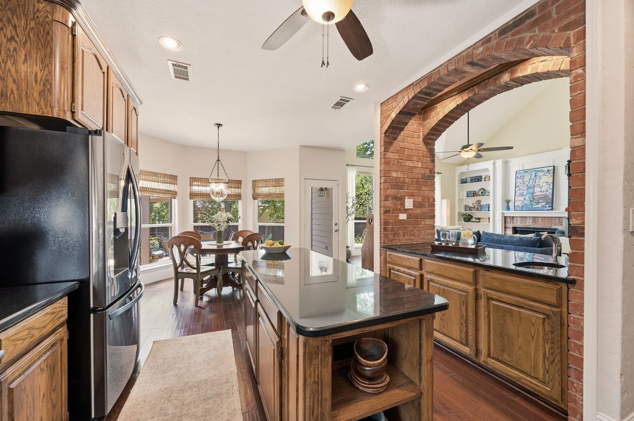 Single Family Residence For Sale in Denton County , 2013 Concord Drive, Flower Mound, Texas 75022, 4 Bedroom, 3 Bathroom, 3 Garage spaces, 3,029 Sqft, built in 1992, mls#21342884, Real Estate Agent in Flower Mound, Homes For Sale in Denton county, Homes For Sale in Flower Mound, Realtor in Flower Mound Texas, Real Estate Brokerage Independent Realty Texas, Luminita Cordes Realtor