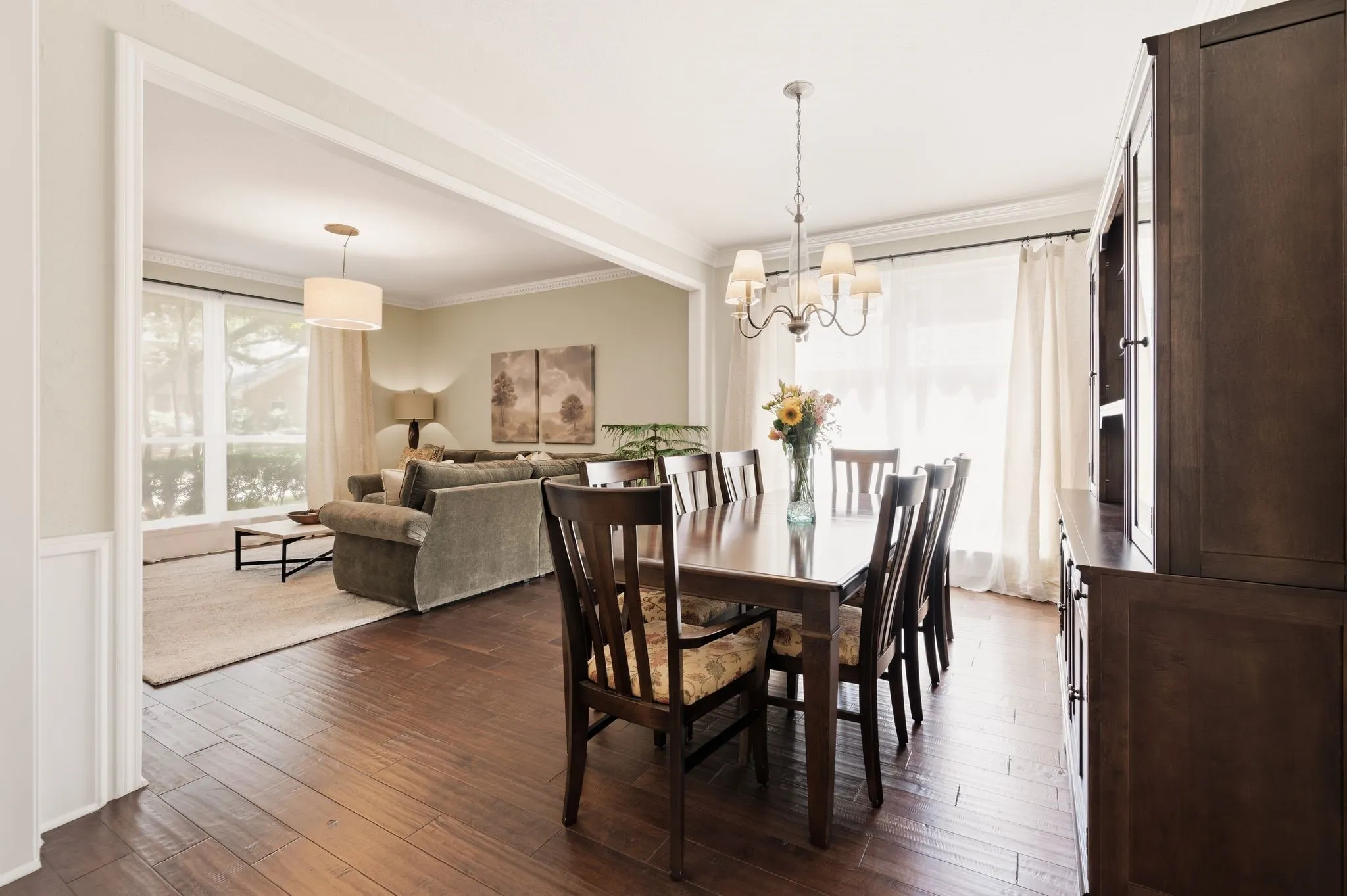 Single Family Residence For Sale in Denton County , 2013 Concord Drive, Flower Mound, Texas 75022, 4 Bedroom, 3 Bathroom, 3 Garage spaces, 3,029 Sqft, built in 1992, mls#21342884, Real Estate Agent in Flower Mound, Homes For Sale in Denton county, Homes For Sale in Flower Mound, Realtor in Flower Mound Texas, Real Estate Brokerage Independent Realty Texas, Luminita Cordes Realtor