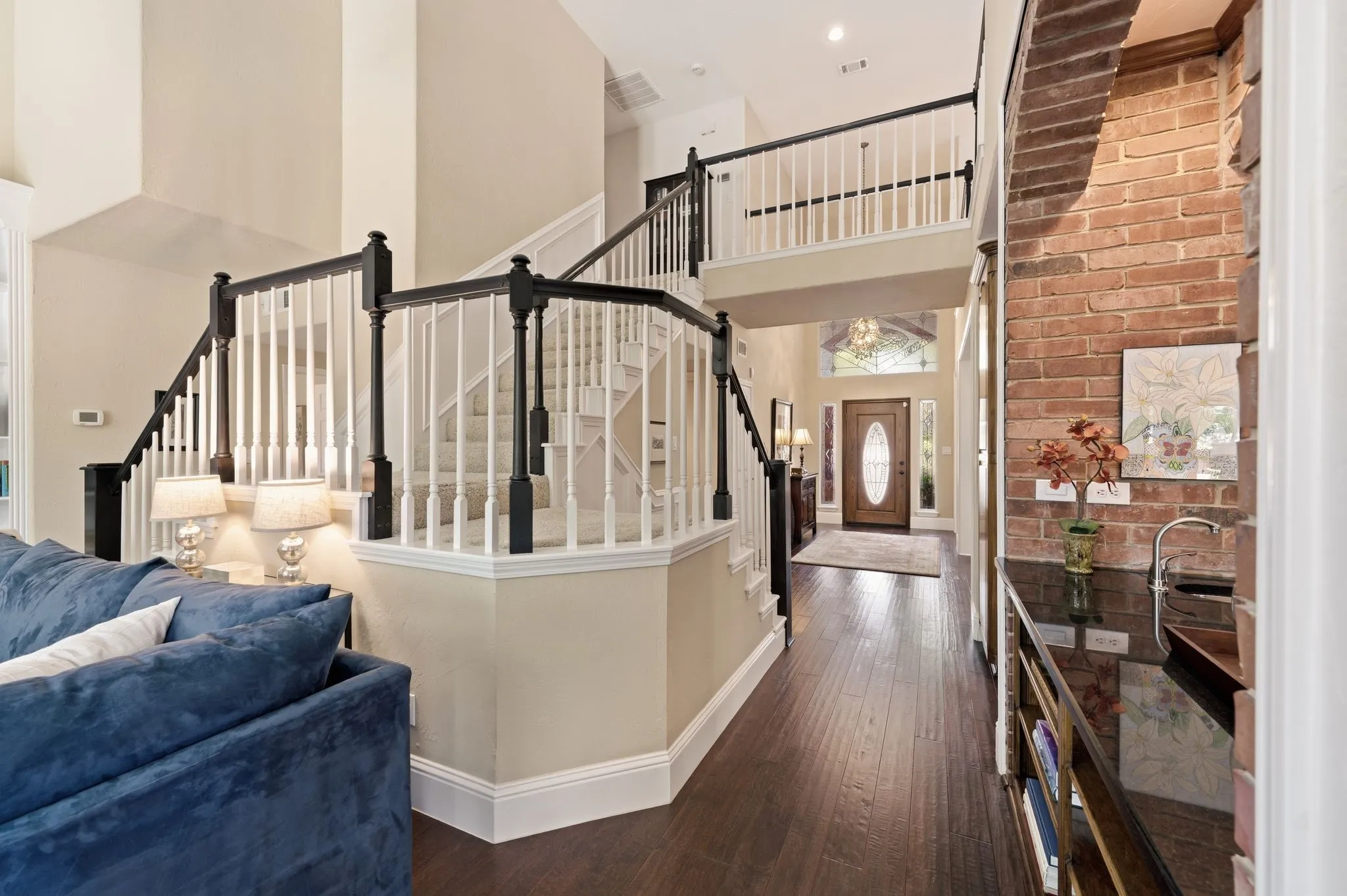 Single Family Residence For Sale in Denton County , 2013 Concord Drive, Flower Mound, Texas 75022, 4 Bedroom, 3 Bathroom, 3 Garage spaces, 3,029 Sqft, built in 1992, mls#21342884, Real Estate Agent in Flower Mound, Homes For Sale in Denton county, Homes For Sale in Flower Mound, Realtor in Flower Mound Texas, Real Estate Brokerage Independent Realty Texas, Luminita Cordes Realtor