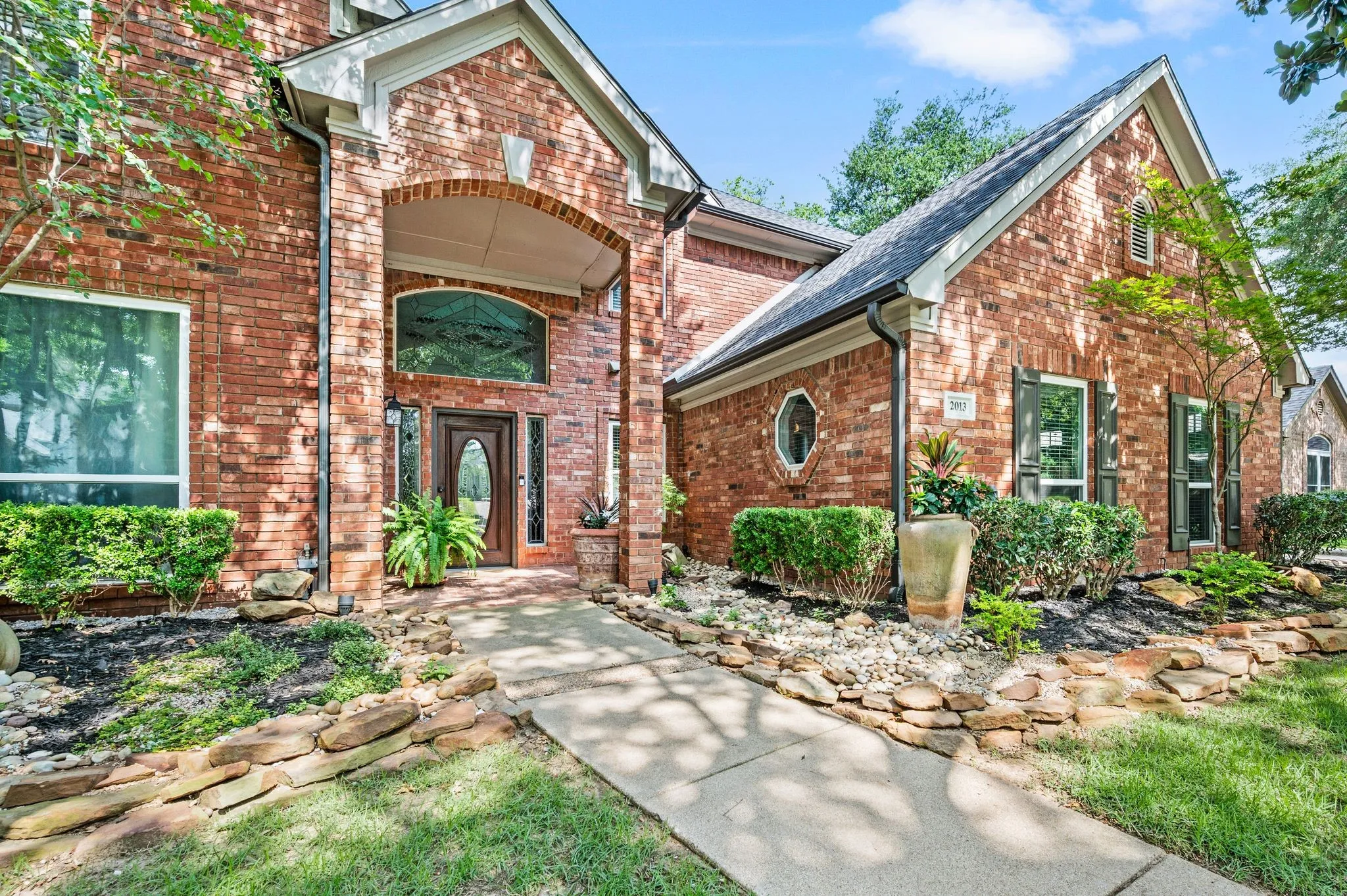 Single Family Residence For Sale in Denton County , 2013 Concord Drive, Flower Mound, Texas 75022, 4 Bedroom, 3 Bathroom, 3 Garage spaces, 3,029 Sqft, built in 1992, mls#21342884, Real Estate Agent in Flower Mound, Homes For Sale in Denton county, Homes For Sale in Flower Mound, Realtor in Flower Mound Texas, Real Estate Brokerage Independent Realty Texas, Luminita Cordes Realtor
