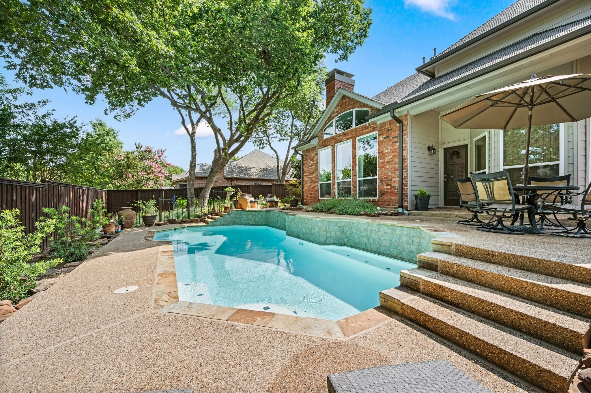 Single Family Residence For Sale in Denton County , 2013 Concord Drive, Flower Mound, Texas 75022, 4 Bedroom, 3 Bathroom, 3 Garage spaces, 3,029 Sqft, built in 1992, mls#21342884, Real Estate Agent in Flower Mound, Homes For Sale in Denton county, Homes For Sale in Flower Mound, Realtor in Flower Mound Texas, Real Estate Brokerage Independent Realty Texas, Luminita Cordes Realtor