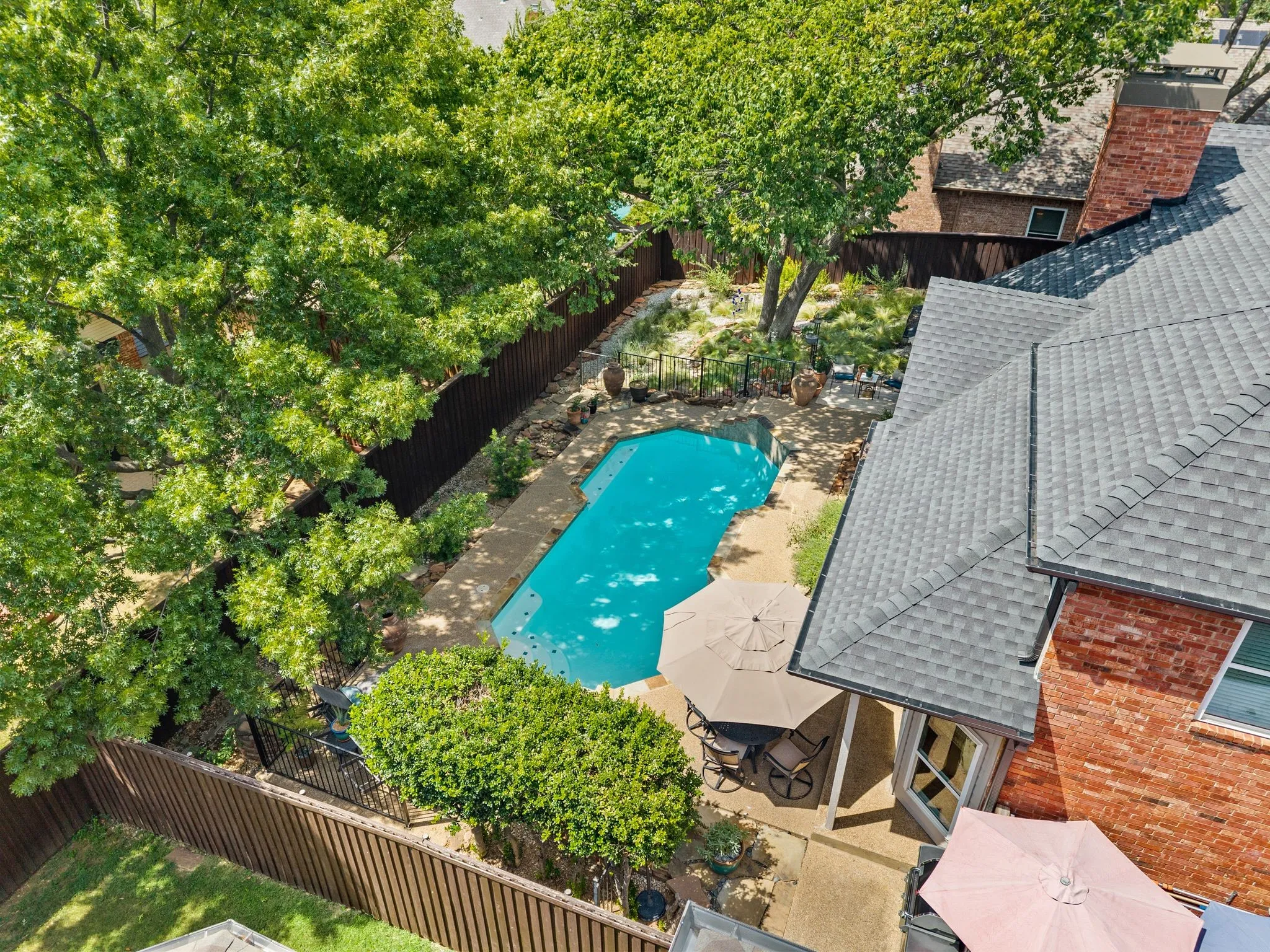Single Family Residence For Sale in Denton County , 2013 Concord Drive, Flower Mound, Texas 75022, 4 Bedroom, 3 Bathroom, 3 Garage spaces, 3,029 Sqft, built in 1992, mls#21342884, Real Estate Agent in Flower Mound, Homes For Sale in Denton county, Homes For Sale in Flower Mound, Realtor in Flower Mound Texas, Real Estate Brokerage Independent Realty Texas, Luminita Cordes Realtor