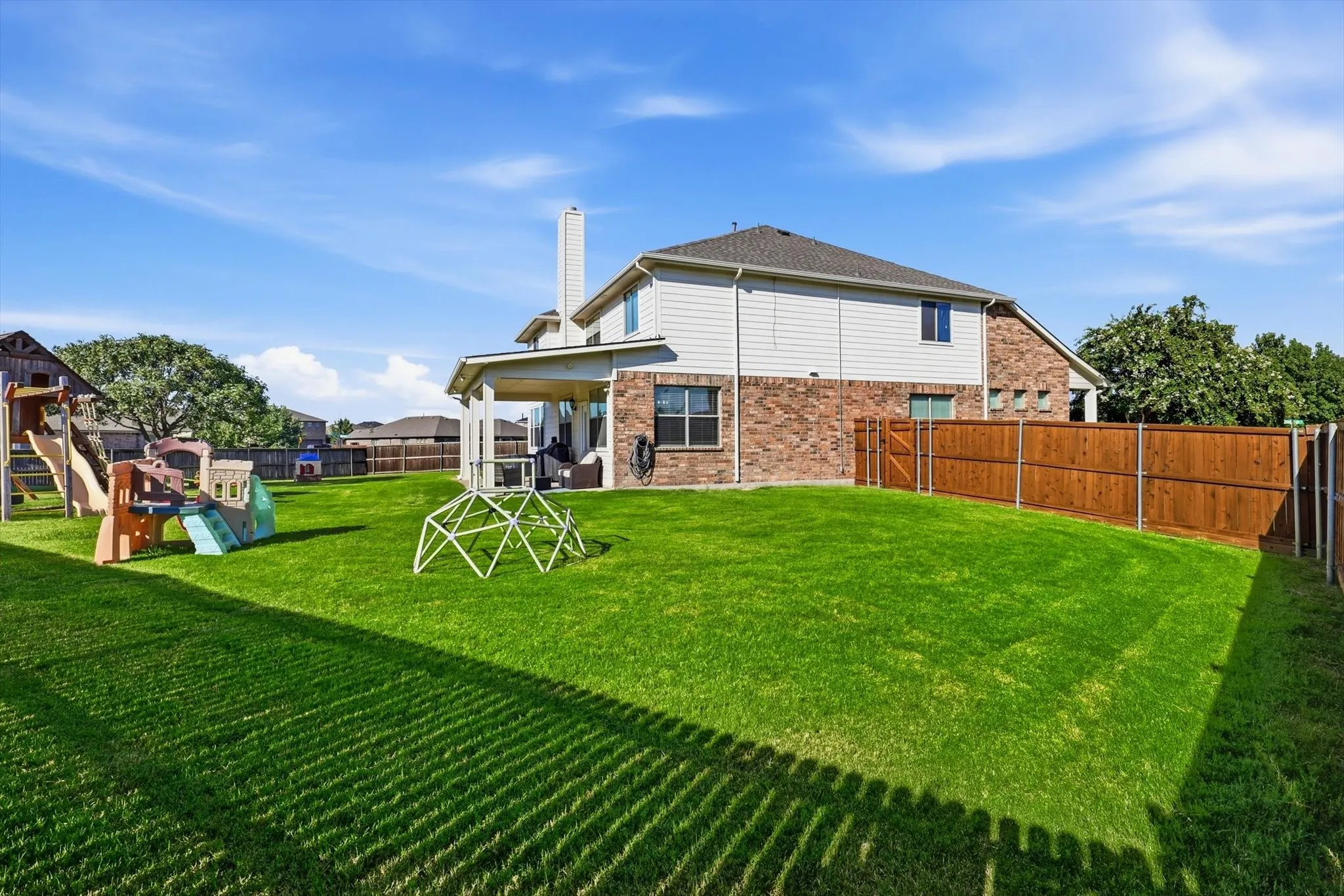 Single Family Residence For Sale in Collin County , 1152 Honeywell Drive, Anna, Texas 75409, 5 Bedroom, 4 Bathroom, 2 Garage spaces, 2,991 Sqft, built in 2007, mls#21343246, Real Estate Agent in Anna, Homes For Sale in Collin county, Homes For Sale in Anna, Realtor in Anna Texas, Real Estate Brokerage Independent Realty Texas, Luminita Cordes Realtor