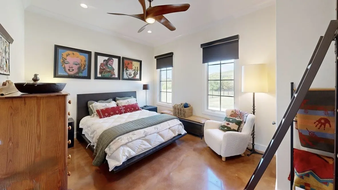 Bedroom 3, ceiling fan