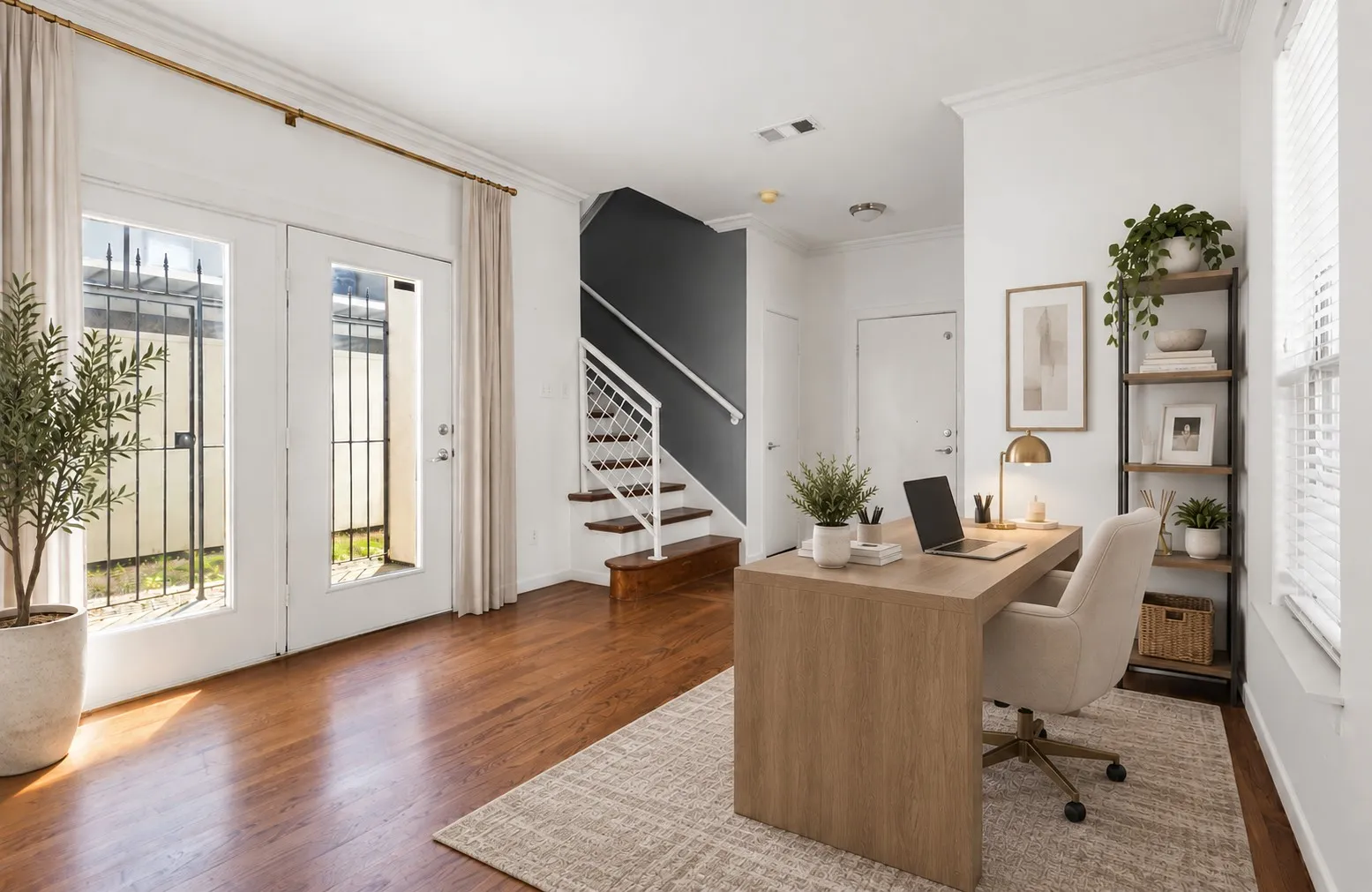 Townhouse For Rent in Dallas County , 4116 N Hall Street, Dallas, Texas 75219, 2 Bedroom, 2 Bathroom, 2 Garage spaces, 1,676 Sqft, built in 1999, mls#21342935, Real Estate Agent in Dallas, Homes For Rent in Dallas county, Homes For Rent in Dallas, Realtor in Dallas Texas, Real Estate Brokerage Independent Realty Texas, Luminita Cordes Realtor