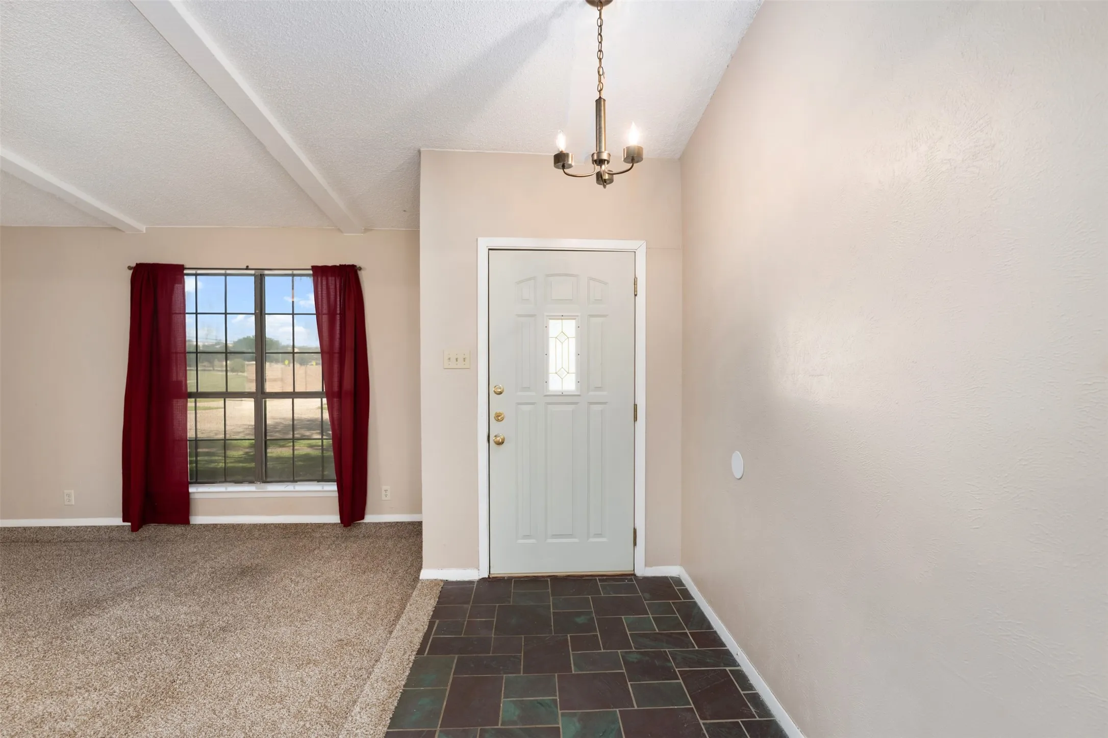 Single Family Residence For Rent in Collin County , 416 Lincoln Drive, Plano, Texas 75023, 3 Bedroom, 2 Bathroom, 2 Garage spaces, 2,056 Sqft, built in 1980, mls#21342329, Real Estate Agent in Plano, Homes For Rent in Collin county, Homes For Rent in Plano, Realtor in Plano Texas, Real Estate Brokerage Independent Realty Texas, Luminita Cordes Realtor