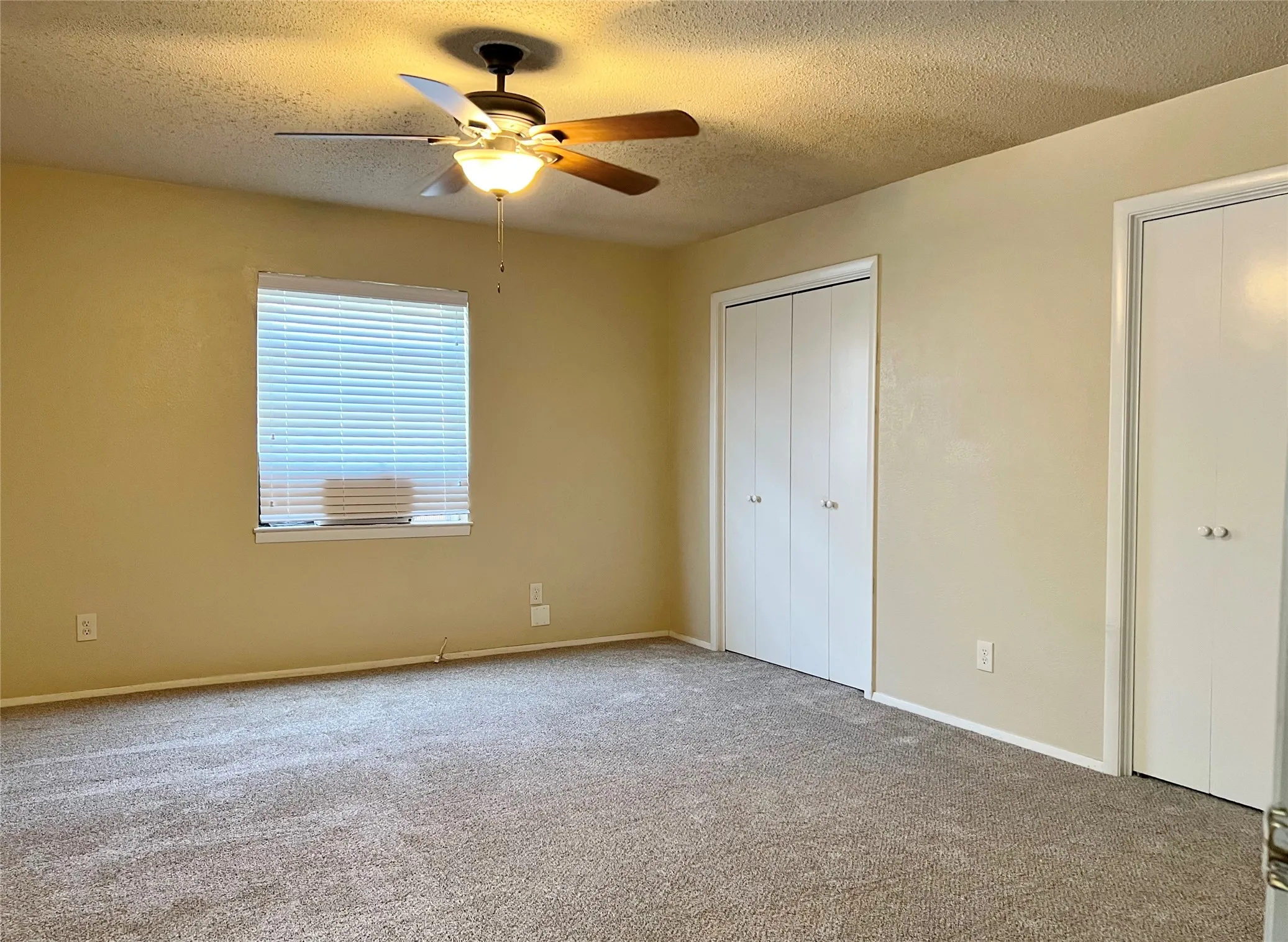 Single Family Residence For Rent in Ellis County , 508 Trail Lake Place, Midlothian, Texas 76065, 4 Bedroom, 2 Bathroom, 2 Garage spaces, 1,988 Sqft, built in 1973, mls#21343443, Real Estate Agent in Midlothian, Homes For Rent in Ellis county, Homes For Rent in Midlothian, Realtor in Midlothian Texas, Real Estate Brokerage Independent Realty Texas, Luminita Cordes Realtor
