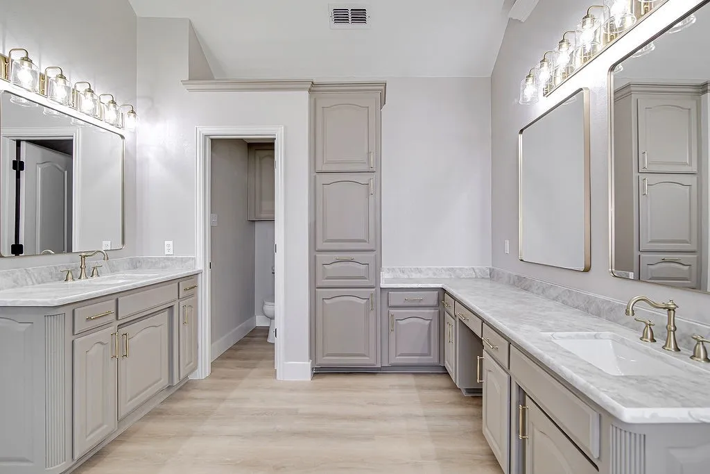Single Family Residence For Rent in Parker County , 125 Devon Court, Weatherford, Texas 76087, 3 Bedroom, 3 Bathroom, 2 Garage spaces, 3,003 Sqft, built in 1996, mls#21343435, Real Estate Agent in Weatherford, Homes For Rent in Parker county, Homes For Rent in Weatherford, Realtor in Weatherford Texas, Real Estate Brokerage Independent Realty Texas, Luminita Cordes Realtor