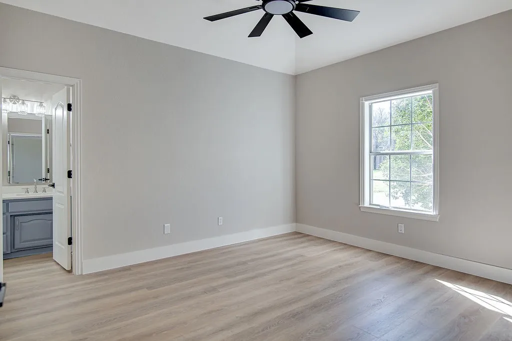 Single Family Residence For Rent in Parker County , 125 Devon Court, Weatherford, Texas 76087, 3 Bedroom, 3 Bathroom, 2 Garage spaces, 3,003 Sqft, built in 1996, mls#21343435, Real Estate Agent in Weatherford, Homes For Rent in Parker county, Homes For Rent in Weatherford, Realtor in Weatherford Texas, Real Estate Brokerage Independent Realty Texas, Luminita Cordes Realtor
