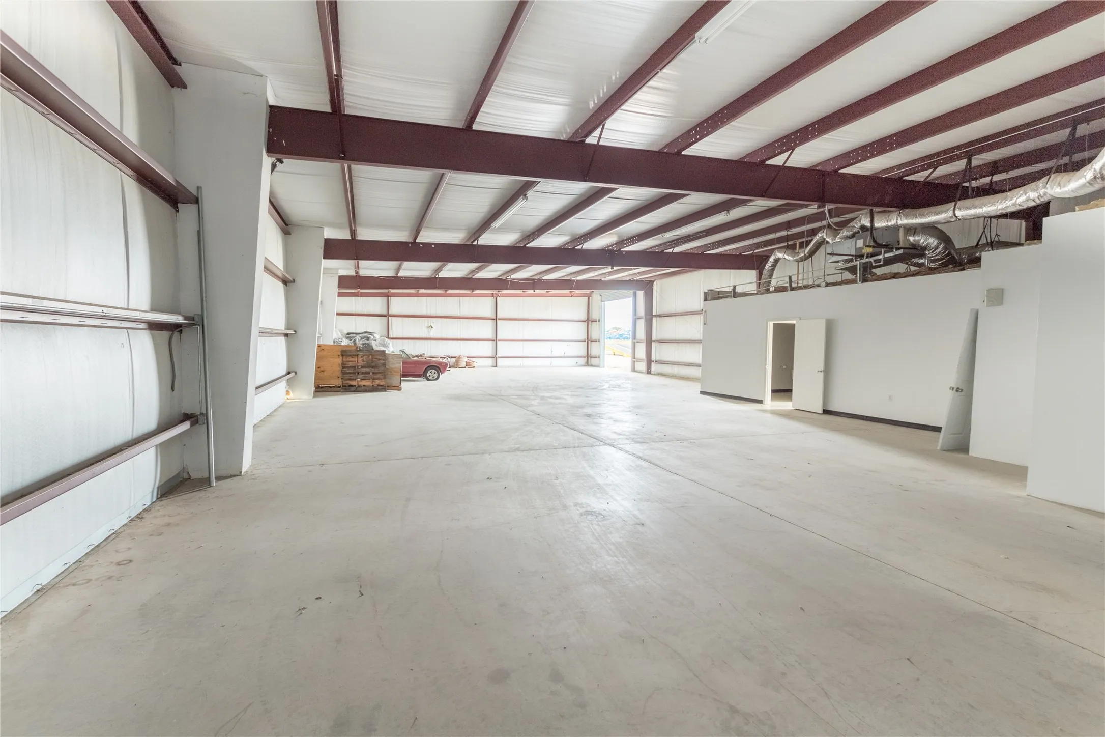Industrial For Rent in Johnson County , 1748 N Main B, Cleburne, Texas 76033, 0, 0, Garage spaces, 0 Sqft, built in 1960, Price $2,100, mls#21343455, Real Estate Agent in Cleburne, Homes For Rent in Johnson county, Homes For Rent in Cleburne, Realtor in Cleburne Texas, Real Estate Brokerage Independent Realty Texas, Luminita Cordes Realtor