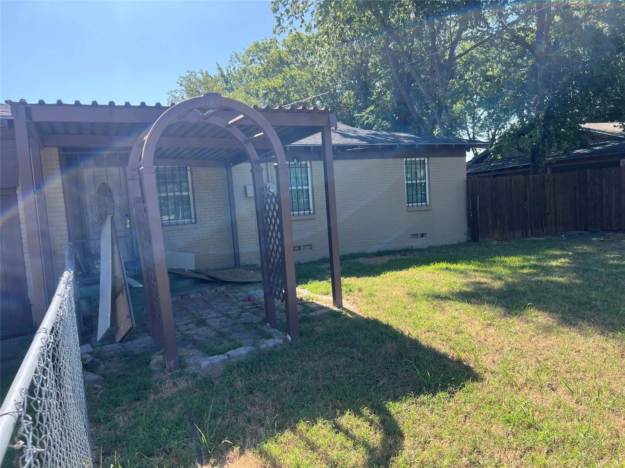 Single Family Residence For Sale in Dallas County , 366 S St Augustine Drive, Dallas, Texas 75217, 3 Bedroom, 1 Bathroom, Garage spaces, 1,260 Sqft, built in 1951, mls#21343480, Real Estate Agent in Dallas, Homes For Sale in Dallas county, Homes For Sale in Dallas, Realtor in Dallas Texas, Real Estate Brokerage Independent Realty Texas, Luminita Cordes Realtor