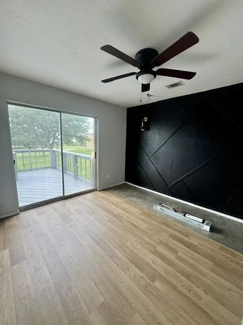 Single Family Residence For Rent in Hunt County , 9850 Kathy Lynn Place, Quinlan, Texas 75474, 3 Bedrooms, 3 Bathrooms, 2 Garage spaces, 1,816 Sqft, built in 1996, Price $1,850, mls#21337665, Real Estate Agent in Quinlan, Homes For Rent in Hunt county, Homes For Rent in Quinlan, Realtor in Quinlan Texas, Real Estate Brokerage Independent Realty Texas, Luminita Cordes Realtor