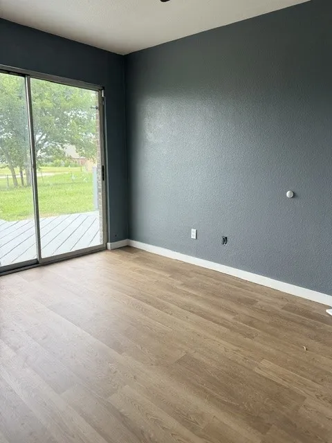 Single Family Residence For Rent in Hunt County , 9850 Kathy Lynn Place, Quinlan, Texas 75474, 3 Bedrooms, 3 Bathrooms, 2 Garage spaces, 1,816 Sqft, built in 1996, Price $1,850, mls#21337665, Real Estate Agent in Quinlan, Homes For Rent in Hunt county, Homes For Rent in Quinlan, Realtor in Quinlan Texas, Real Estate Brokerage Independent Realty Texas, Luminita Cordes Realtor