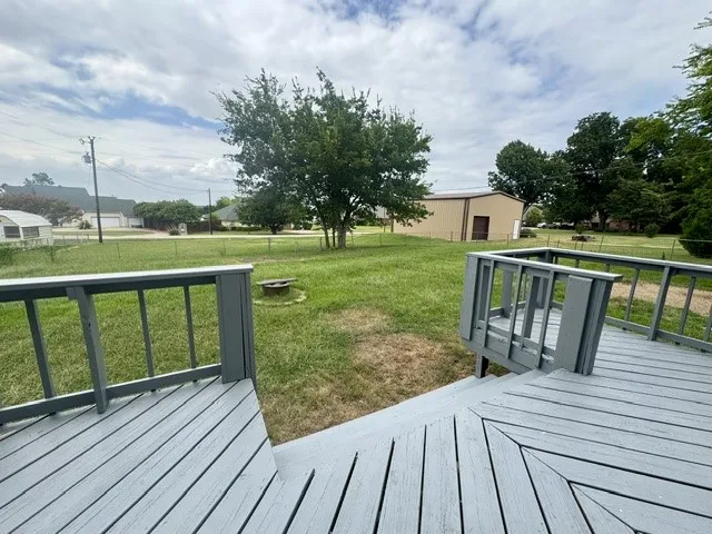 Single Family Residence For Rent in Hunt County , 9850 Kathy Lynn Place, Quinlan, Texas 75474, 3 Bedrooms, 3 Bathrooms, 2 Garage spaces, 1,816 Sqft, built in 1996, Price $1,850, mls#21337665, Real Estate Agent in Quinlan, Homes For Rent in Hunt county, Homes For Rent in Quinlan, Realtor in Quinlan Texas, Real Estate Brokerage Independent Realty Texas, Luminita Cordes Realtor