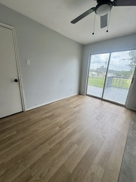 Single Family Residence For Rent in Hunt County , 9850 Kathy Lynn Place, Quinlan, Texas 75474, 3 Bedrooms, 3 Bathrooms, 2 Garage spaces, 1,816 Sqft, built in 1996, Price $1,850, mls#21337665, Real Estate Agent in Quinlan, Homes For Rent in Hunt county, Homes For Rent in Quinlan, Realtor in Quinlan Texas, Real Estate Brokerage Independent Realty Texas, Luminita Cordes Realtor