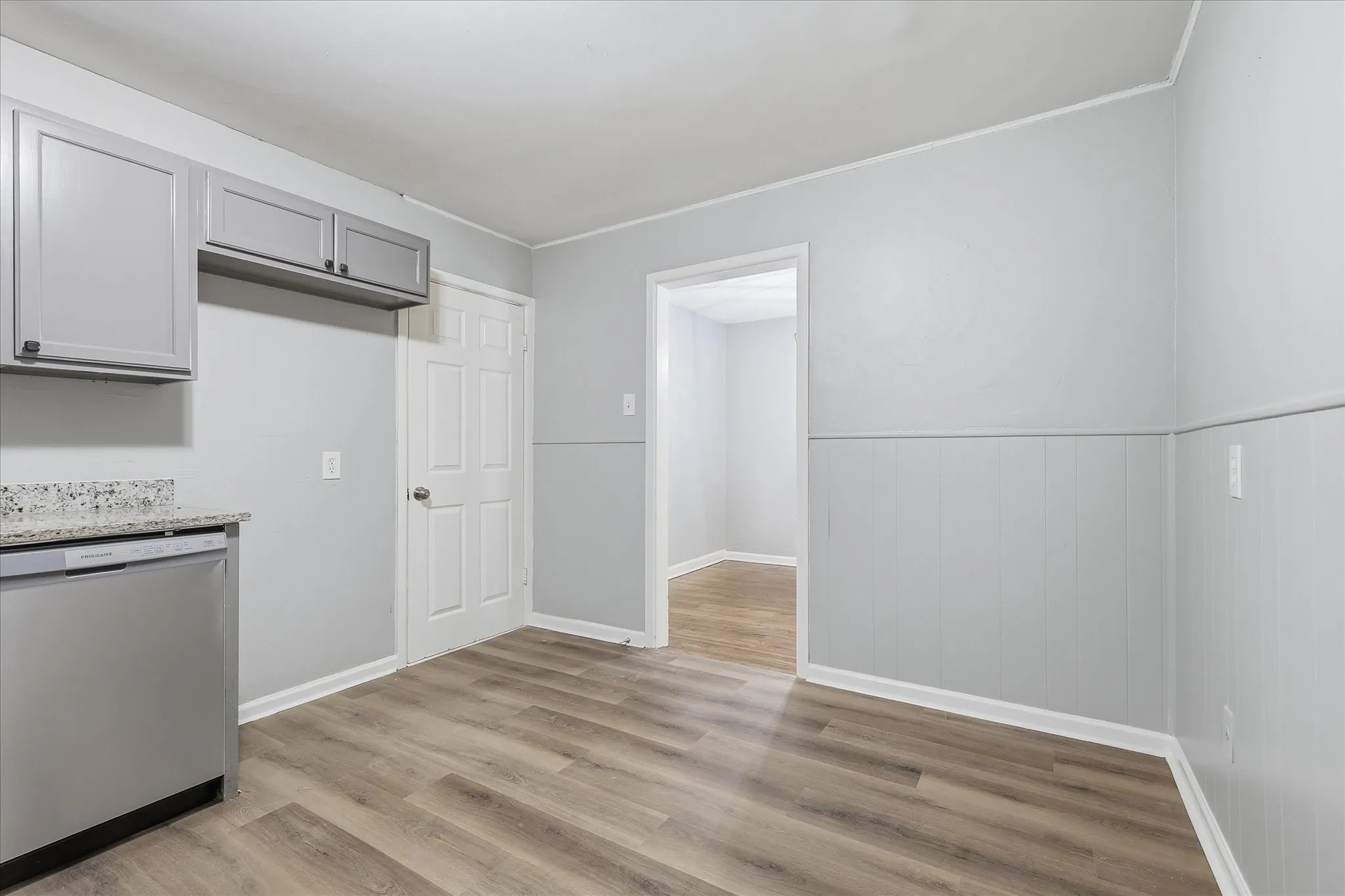Single Family Residence For Sale in Dallas County , 2129 Gaylord Drive, Dallas, Texas 75227, 4 Bedroom, 2 Bathroom, Garage spaces, 1,567 Sqft, built in 1953, mls#21288025, Real Estate Agent in Dallas, Homes For Sale in Dallas county, Homes For Sale in Dallas, Realtor in Dallas Texas, Real Estate Brokerage Independent Realty Texas, Luminita Cordes Realtor