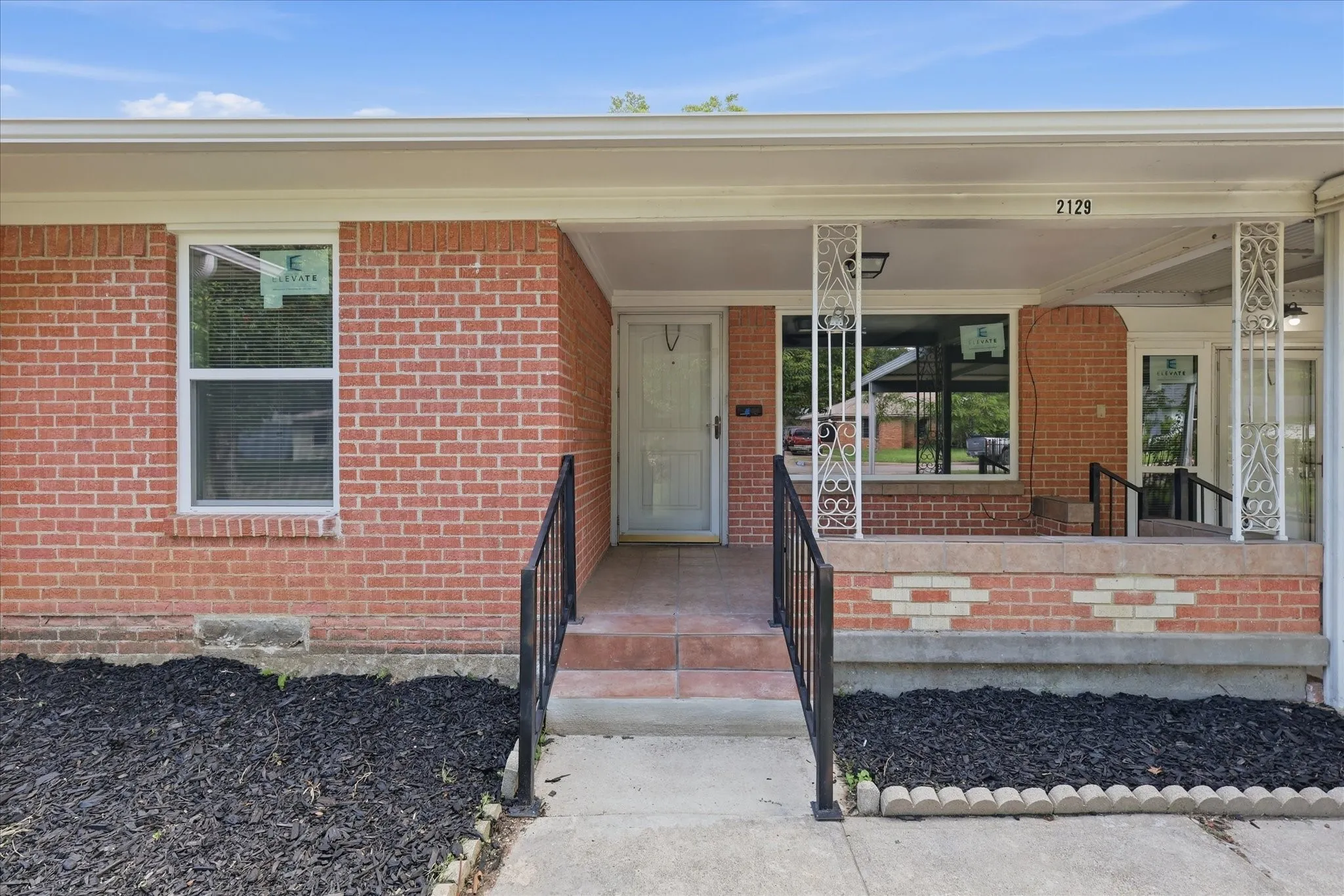 Single Family Residence For Sale in Dallas County , 2129 Gaylord Drive, Dallas, Texas 75227, 4 Bedroom, 2 Bathroom, Garage spaces, 1,567 Sqft, built in 1953, mls#21288025, Real Estate Agent in Dallas, Homes For Sale in Dallas county, Homes For Sale in Dallas, Realtor in Dallas Texas, Real Estate Brokerage Independent Realty Texas, Luminita Cordes Realtor