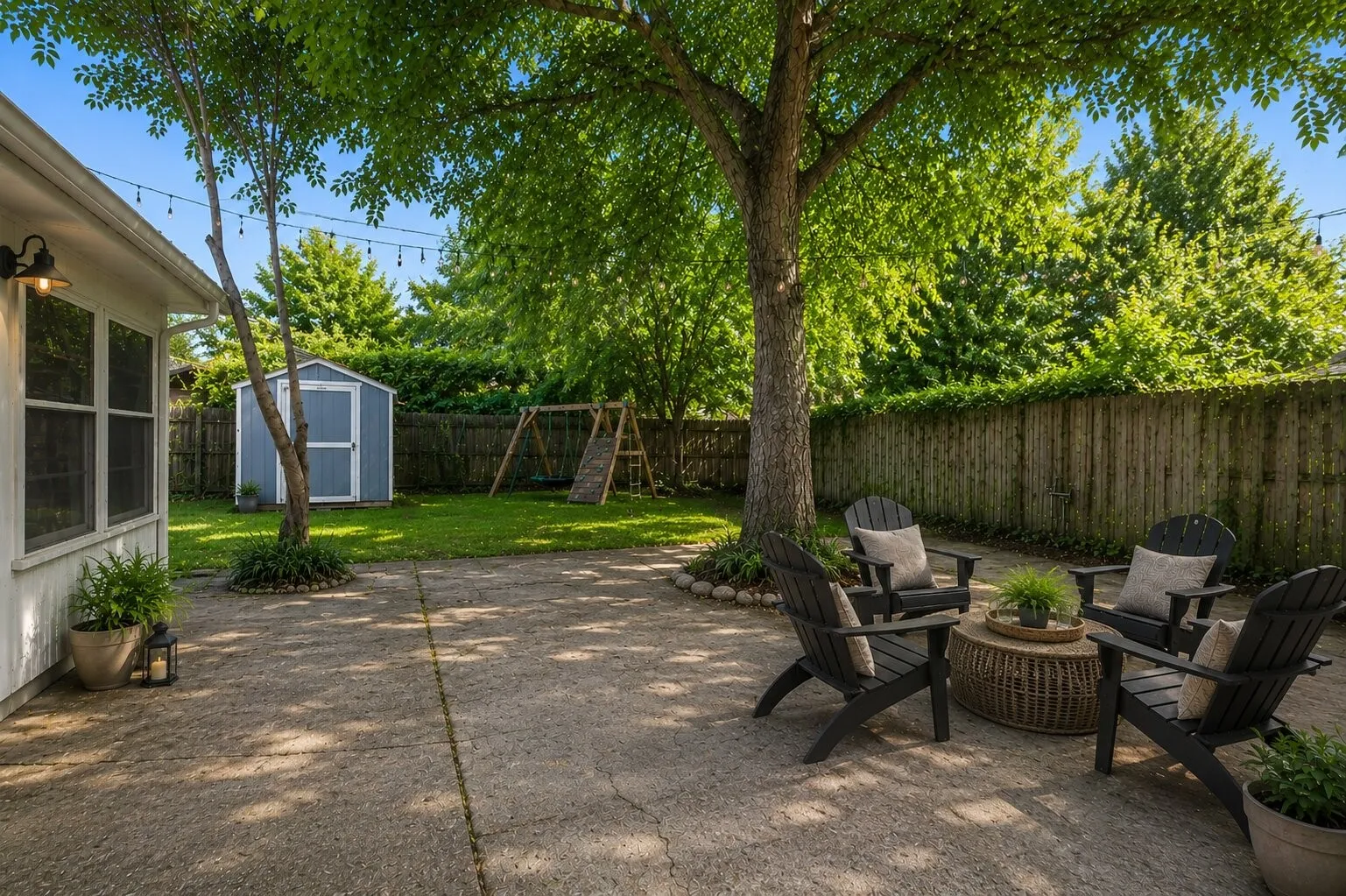 Single Family Residence For Sale in Dallas County , 2129 Gaylord Drive, Dallas, Texas 75227, 4 Bedroom, 2 Bathroom, Garage spaces, 1,567 Sqft, built in 1953, mls#21288025, Real Estate Agent in Dallas, Homes For Sale in Dallas county, Homes For Sale in Dallas, Realtor in Dallas Texas, Real Estate Brokerage Independent Realty Texas, Luminita Cordes Realtor