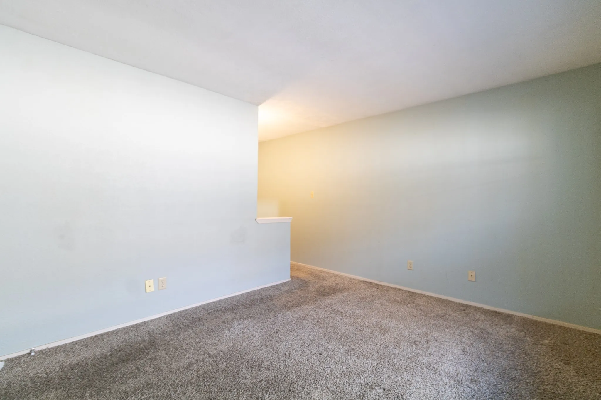 Single Family Residence For Sale in Tarrant County , 2910 Galemeadow Drive, Fort Worth, Texas 76123, 3 Bedroom, 2 Bathroom, 2 Garage spaces, 1,269 Sqft, built in 1984, mls#21343485, Real Estate Agent in Fort Worth, Homes For Sale in Tarrant county, Homes For Sale in Fort Worth, Realtor in Fort Worth Texas, Real Estate Brokerage Independent Realty Texas, Luminita Cordes Realtor