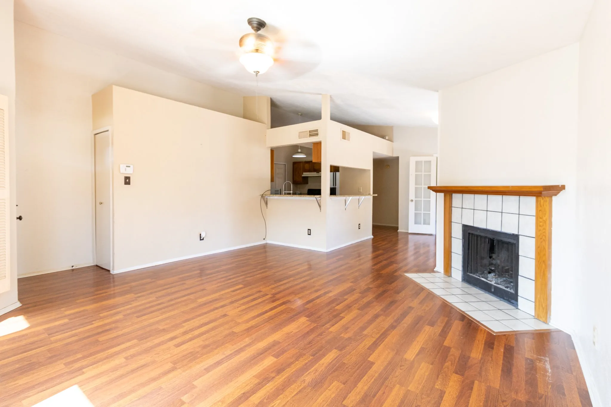 Single Family Residence For Sale in Tarrant County , 2910 Galemeadow Drive, Fort Worth, Texas 76123, 3 Bedroom, 2 Bathroom, 2 Garage spaces, 1,269 Sqft, built in 1984, mls#21343485, Real Estate Agent in Fort Worth, Homes For Sale in Tarrant county, Homes For Sale in Fort Worth, Realtor in Fort Worth Texas, Real Estate Brokerage Independent Realty Texas, Luminita Cordes Realtor
