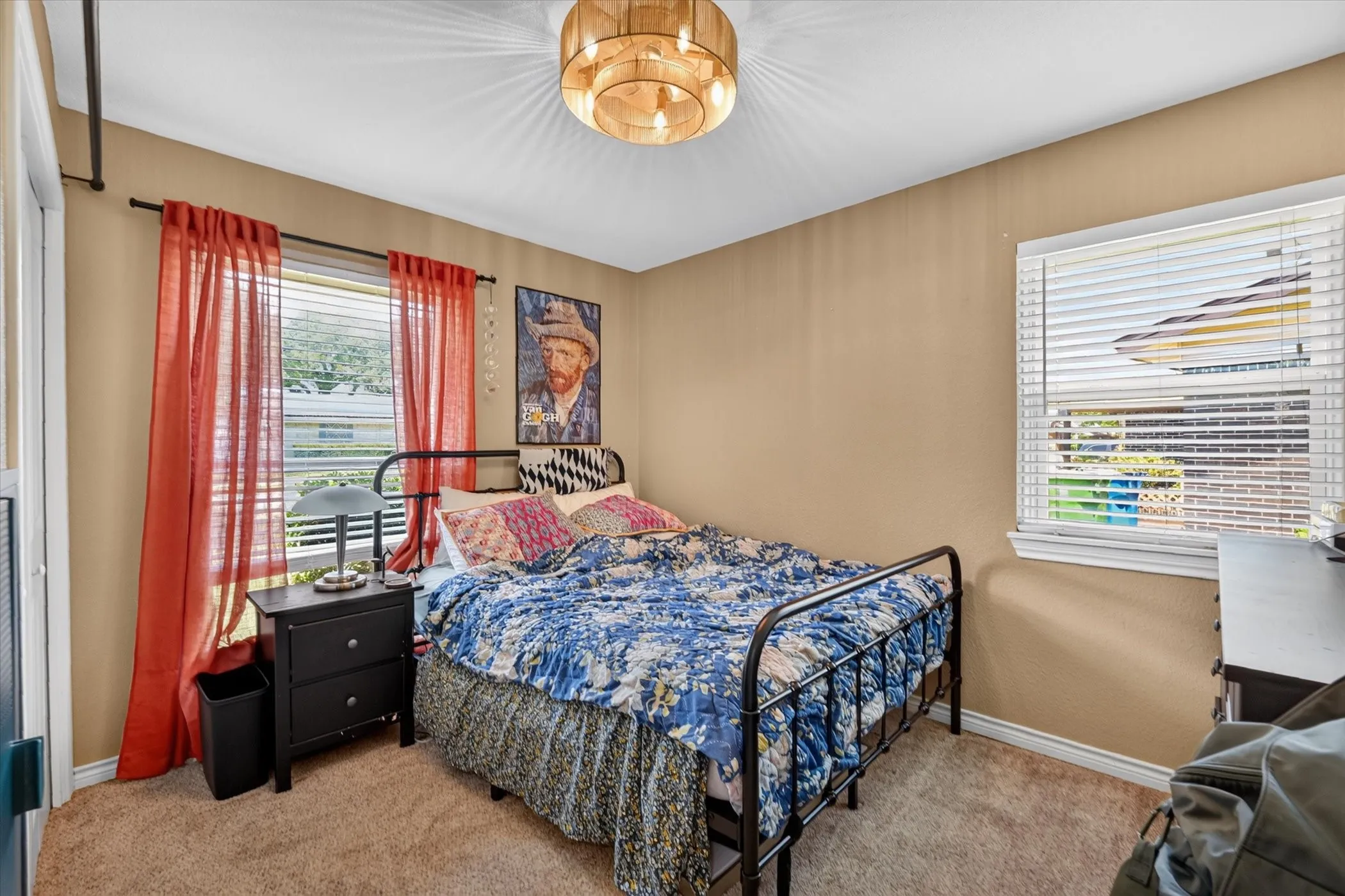 Single Family Residence For Sale in Denton County , 250 S Shore Place, Lewisville, Texas 75067, 3 Bedroom, 2 Bathroom, 2 Garage spaces, 1,228 Sqft, built in 1962, mls#21342634, Real Estate Agent in Lewisville, Homes For Sale in Denton county, Homes For Sale in Lewisville, Realtor in Lewisville Texas, Real Estate Brokerage Independent Realty Texas, Luminita Cordes Realtor