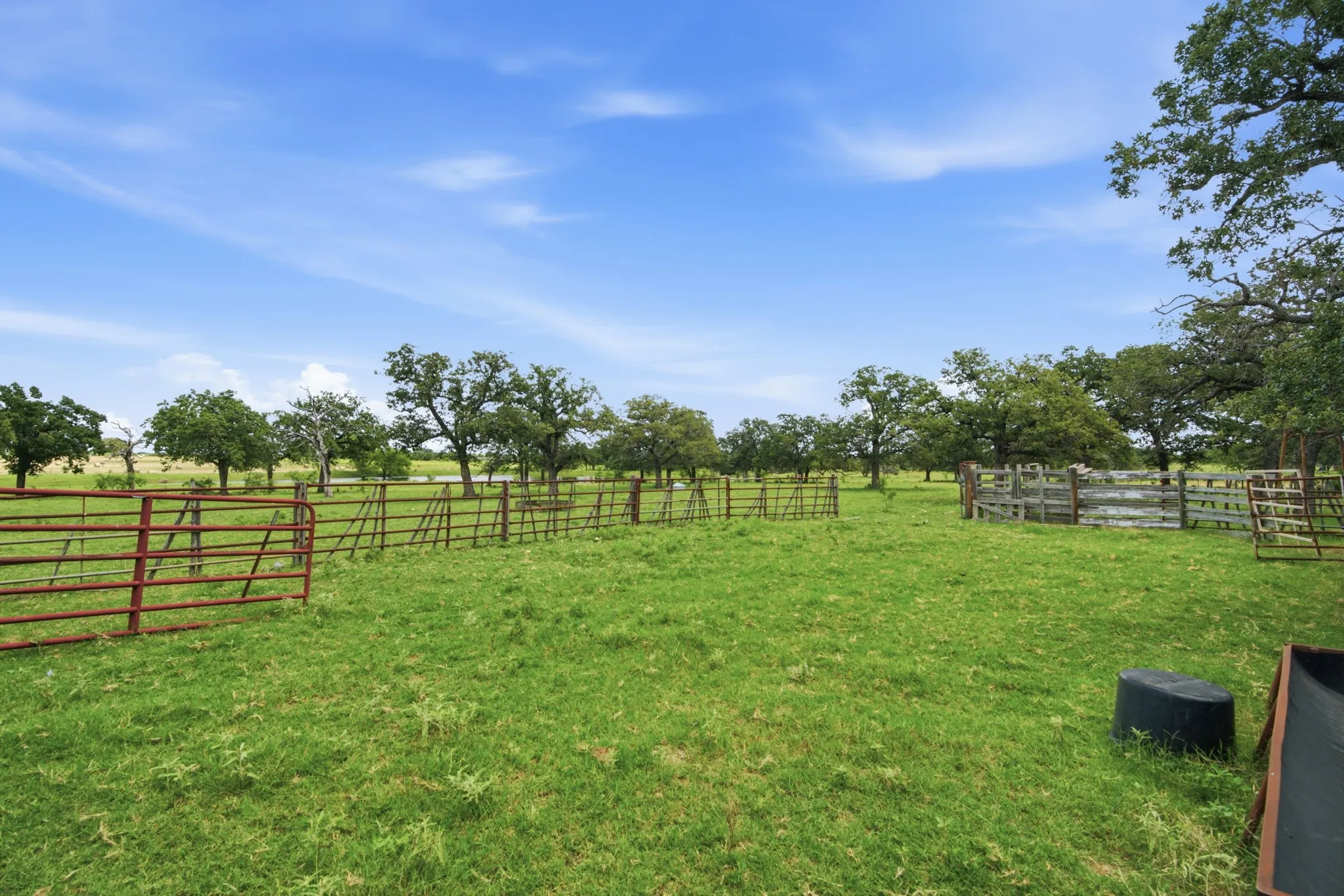 Single Family Residence For Sale in Eastland County , 618 Highway 2731, Rising Star, Texas 76471, 4 Bedroom, 2 Bathroom, 2 Garage spaces, 2,320 Sqft, built in 1980, mls#21343264, Real Estate Agent in Rising Star, Homes For Sale in Eastland county, Homes For Sale in Rising Star, Realtor in Rising Star Texas, Real Estate Brokerage Independent Realty Texas, Luminita Cordes Realtor