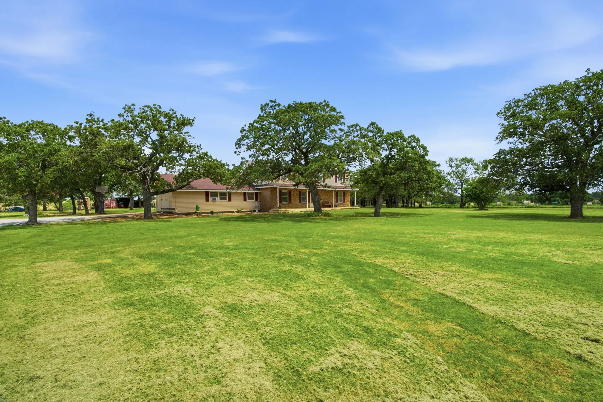 Single Family Residence For Sale in Eastland County , 618 Highway 2731, Rising Star, Texas 76471, 4 Bedroom, 2 Bathroom, 2 Garage spaces, 2,320 Sqft, built in 1980, mls#21343264, Real Estate Agent in Rising Star, Homes For Sale in Eastland county, Homes For Sale in Rising Star, Realtor in Rising Star Texas, Real Estate Brokerage Independent Realty Texas, Luminita Cordes Realtor