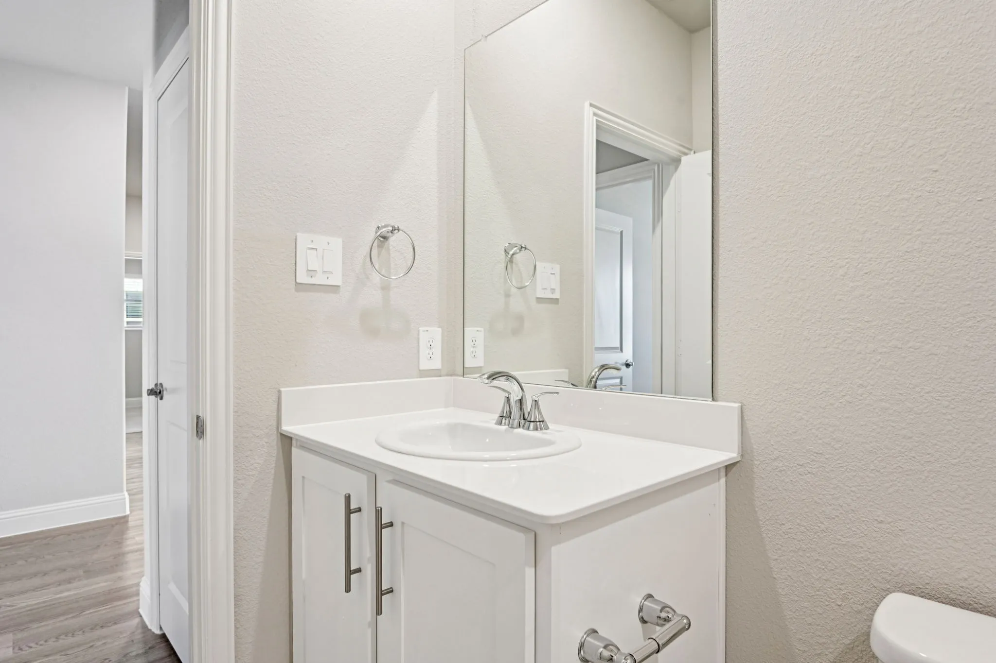 Photo is not of the actual home, but is an inspirational photo of builder’s model home and may depict options, furnishings, and/or decorator features that are not included.