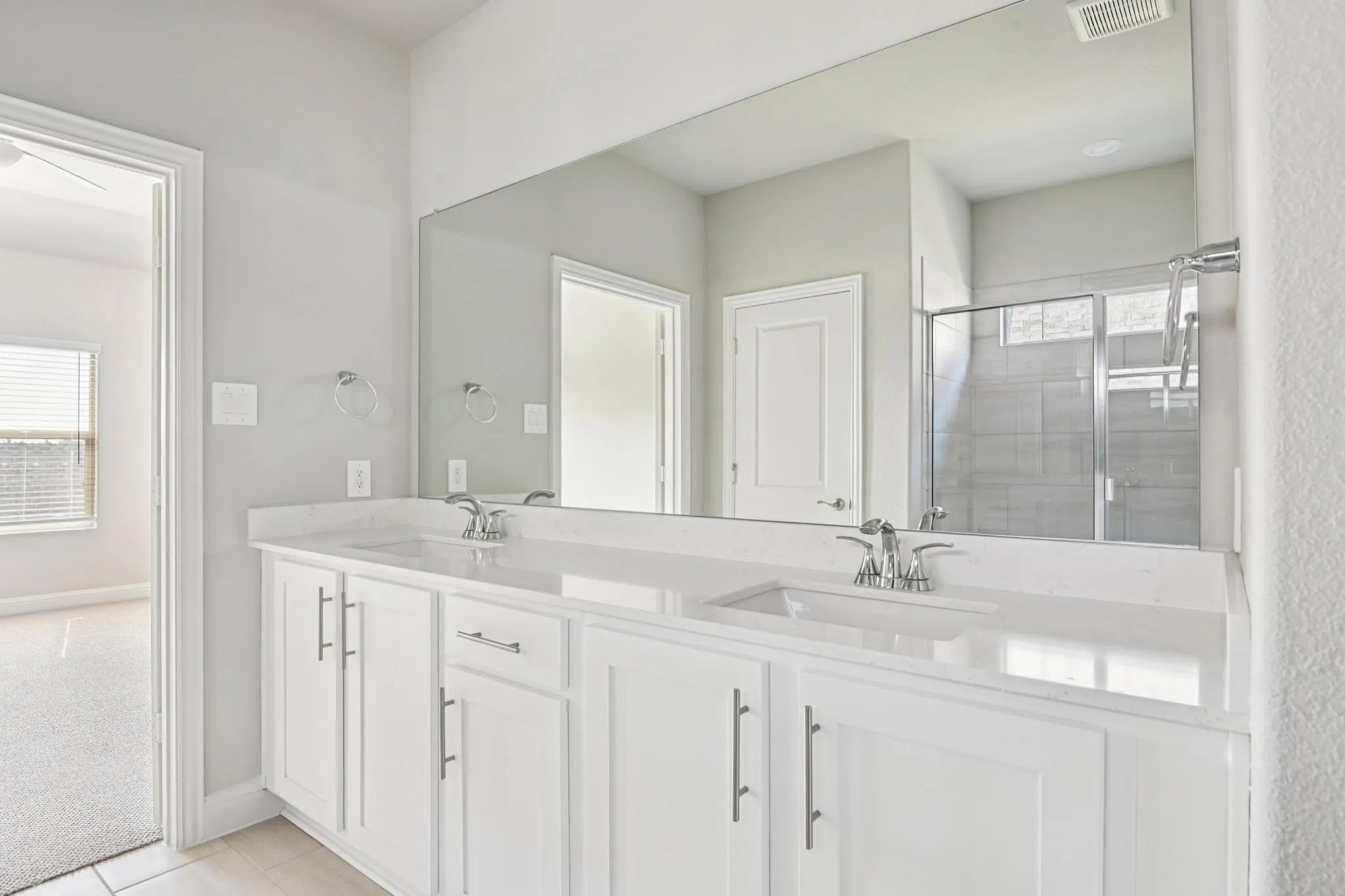 Photo is not of the actual home, but is an inspirational photo of builder’s model home and may depict options, furnishings, and/or decorator features that are not included.