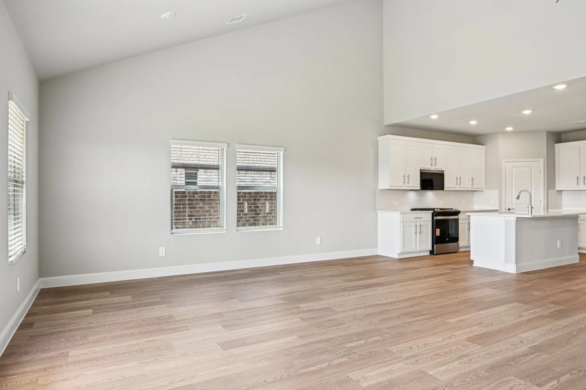 Photo is not of the actual home, but is an inspirational photo of builder’s model home and may depict options, furnishings, and/or decorator features that are not included.