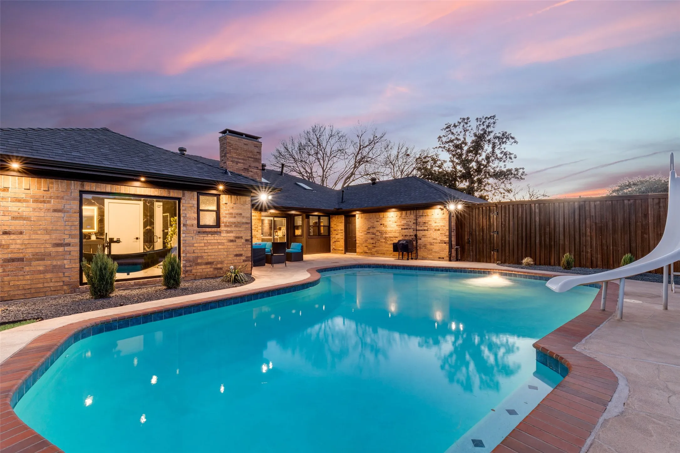 Single Family Residence For Sale in Collin County , 3333 Therondunn Drive, Plano, Texas 75023, 4 Bedroom, 4 Bathroom, 2 Garage spaces, 2,747 Sqft, built in 1979, mls#21338337, Real Estate Agent in Plano, Homes For Sale in Collin county, Homes For Sale in Plano, Realtor in Plano Texas, Real Estate Brokerage Independent Realty Texas, Luminita Cordes Realtor