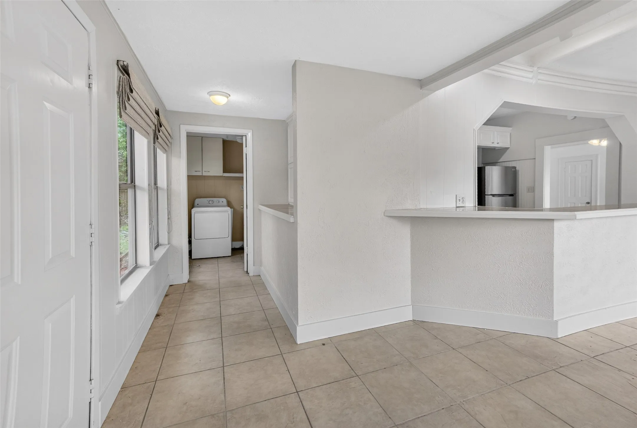 Single Family Residence For Rent in Tarrant County , 2601 S University Drive, Fort Worth, Texas 76109, 5 Bedroom, 3 Bathroom, 2 Garage spaces, 2,631 Sqft, built in 1926, mls#21343507, Real Estate Agent in Fort Worth, Homes For Rent in Tarrant county, Homes For Rent in Fort Worth, Realtor in Fort Worth Texas, Real Estate Brokerage Independent Realty Texas, Luminita Cordes Realtor