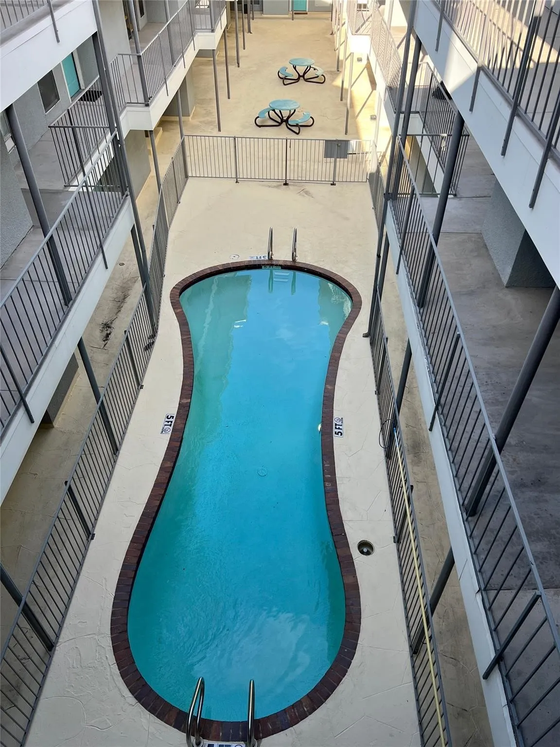 Condominium For Rent in Dallas County , 4502 Gaston Avenue 119, Dallas, Texas 75246, 1 Bedroom, 1 Bathroom, Garage spaces, 567 Sqft, built in 1984, mls#21343508, Real Estate Agent in Dallas, Homes For Rent in Dallas county, Homes For Rent in Dallas, Realtor in Dallas Texas, Real Estate Brokerage Independent Realty Texas, Luminita Cordes Realtor