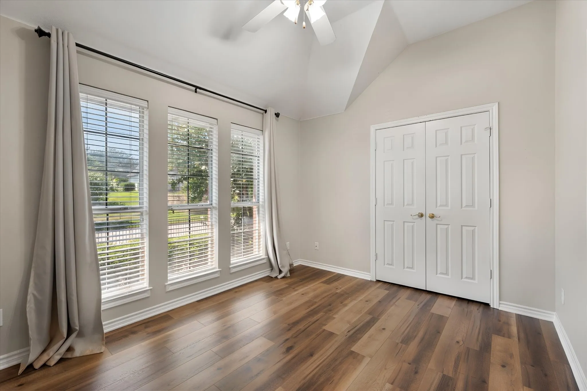 Duplex For Rent in Tarrant County , 2313 Ragland Road, Mansfield, Texas 76063, 3 Bedroom, 2 Bathroom, 2 Garage spaces, 1,551 Sqft, built in 1999, mls#21343495, Real Estate Agent in Mansfield, Homes For Rent in Tarrant county, Homes For Rent in Mansfield, Realtor in Mansfield Texas, Real Estate Brokerage Independent Realty Texas, Luminita Cordes Realtor