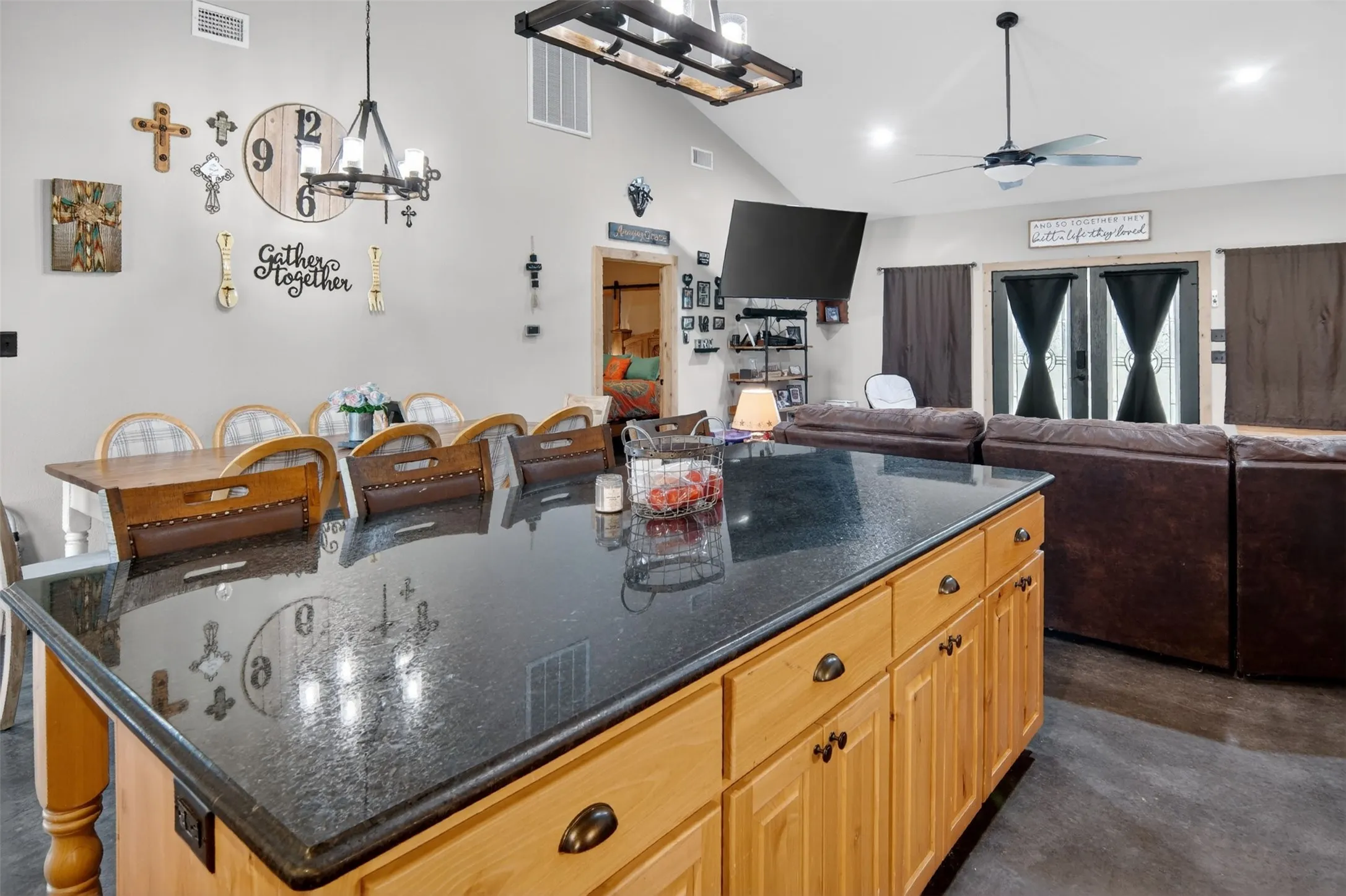Farm For Sale in Hunt County , 7400 County Road 4726, Wolfe City, Texas 75496, 3 Bedroom, 2 Bathroom, Garage spaces, 1,972 Sqft, built in 2018, mls#21343342, Real Estate Agent in Wolfe City, Homes For Sale in Hunt county, Homes For Sale in Wolfe City, Realtor in Wolfe City Texas, Real Estate Brokerage Independent Realty Texas, Luminita Cordes Realtor