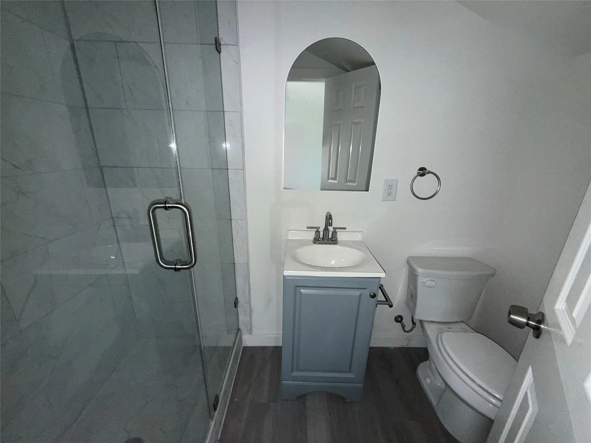 Bathroom #4 upstairs