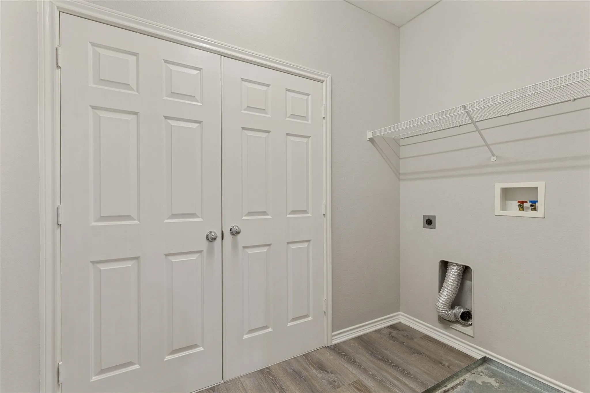 Townhouse For Rent in Dallas County , 4121 Mckinney Avenue 6, Dallas, Texas 75204, 2 Bedroom, 3 Bathroom, 2 Garage spaces, 1,880 Sqft, built in 2003, mls#21338148, Real Estate Agent in Dallas, Homes For Rent in Dallas county, Homes For Rent in Dallas, Realtor in Dallas Texas, Real Estate Brokerage Independent Realty Texas, Luminita Cordes Realtor