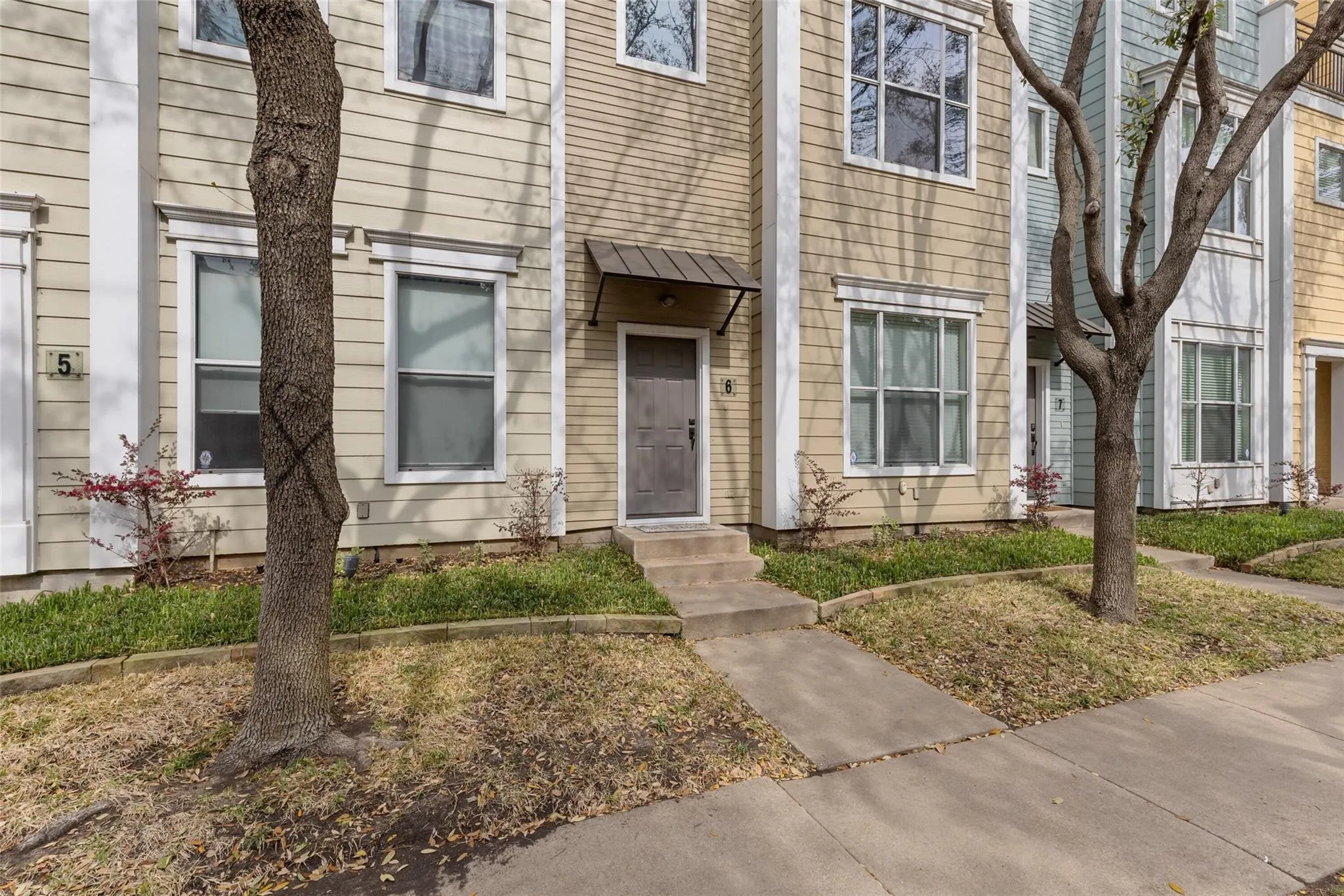 Townhouse For Rent in Dallas County , 4121 Mckinney Avenue 6, Dallas, Texas 75204, 2 Bedroom, 3 Bathroom, 2 Garage spaces, 1,880 Sqft, built in 2003, mls#21338148, Real Estate Agent in Dallas, Homes For Rent in Dallas county, Homes For Rent in Dallas, Realtor in Dallas Texas, Real Estate Brokerage Independent Realty Texas, Luminita Cordes Realtor